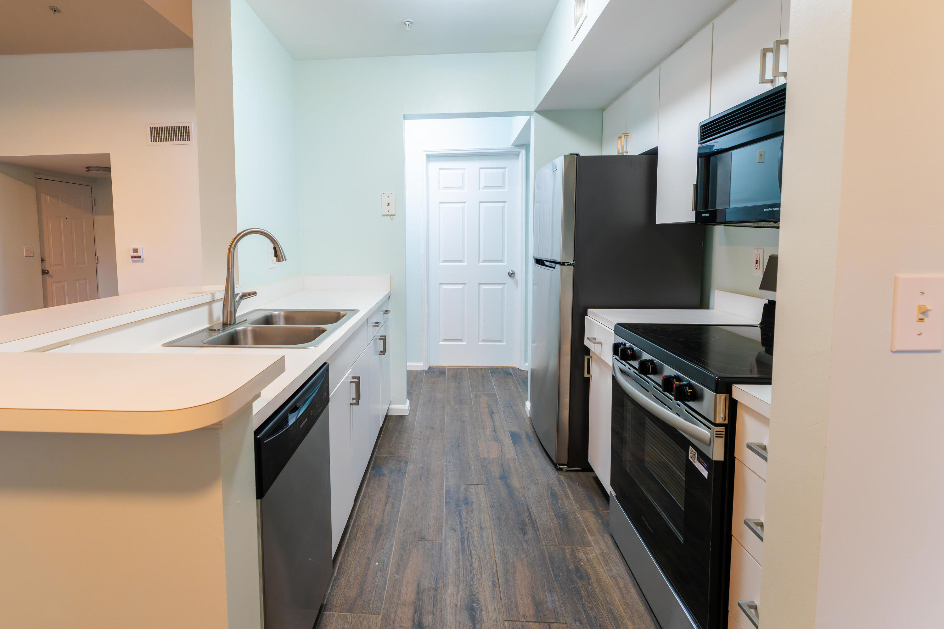 236 Village #1304 Tequesta, FL 33469