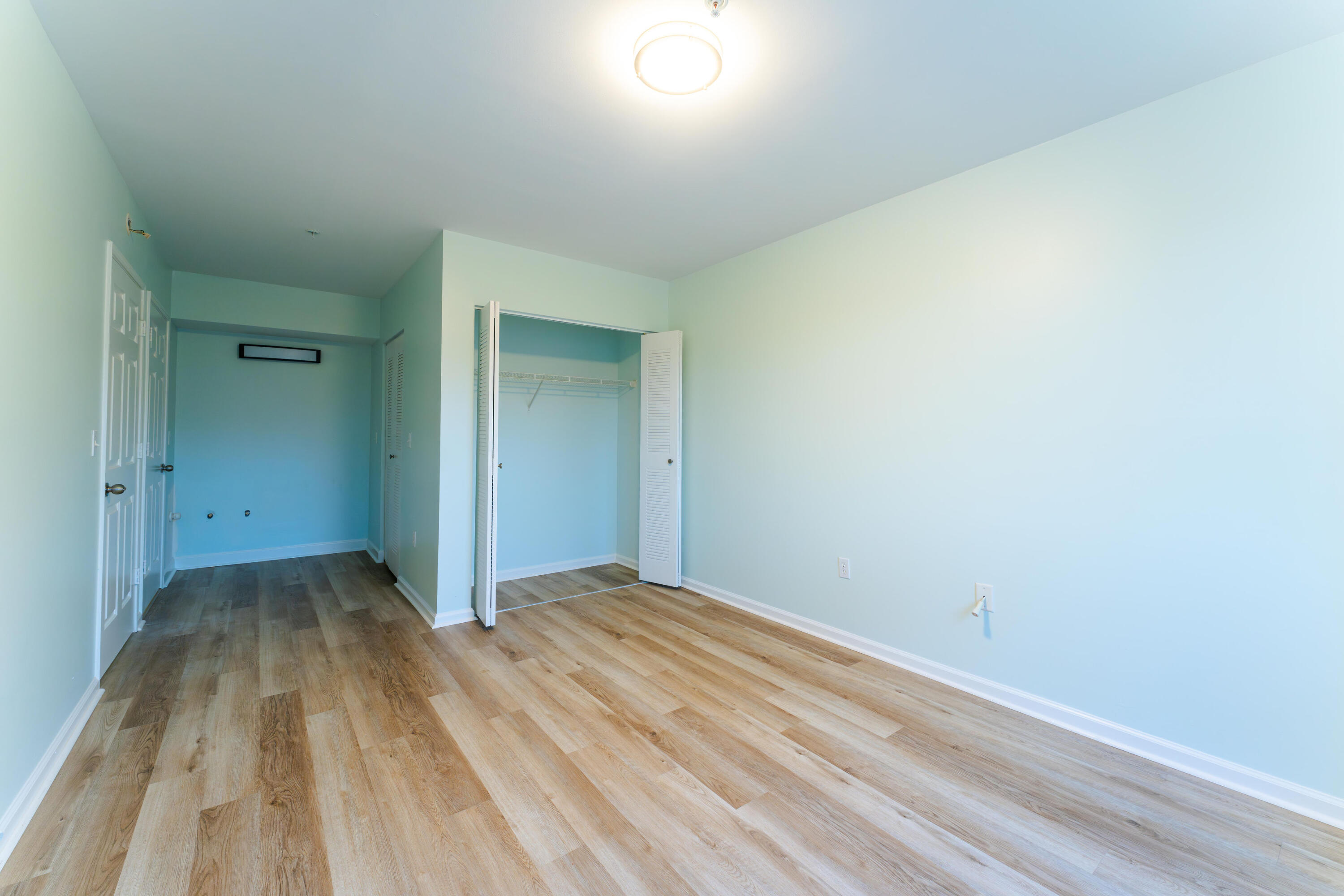 236 Village #1304 Tequesta, FL 33469