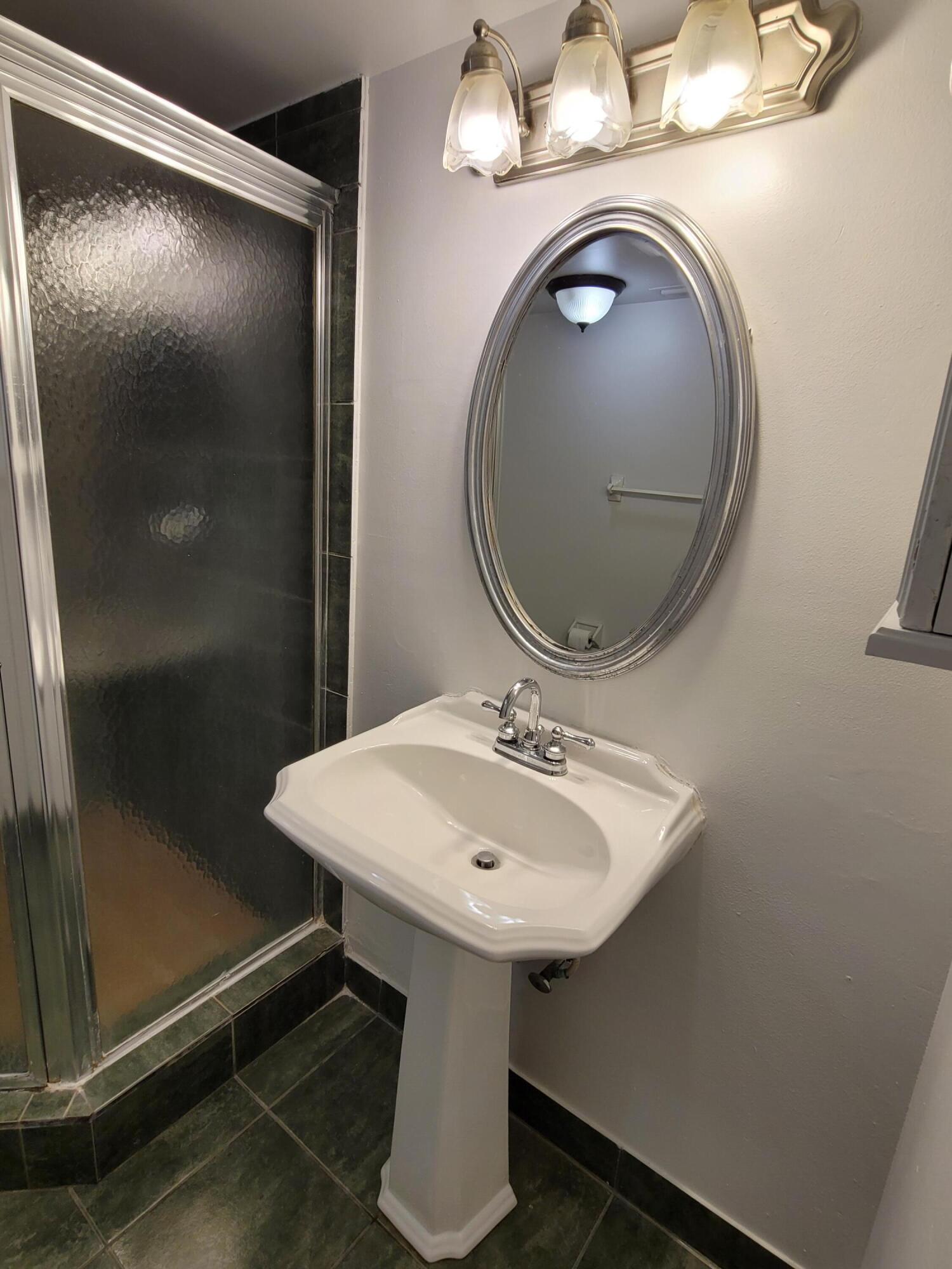 2029 N Ocean #505 Fort Lauderdale, FL 33305