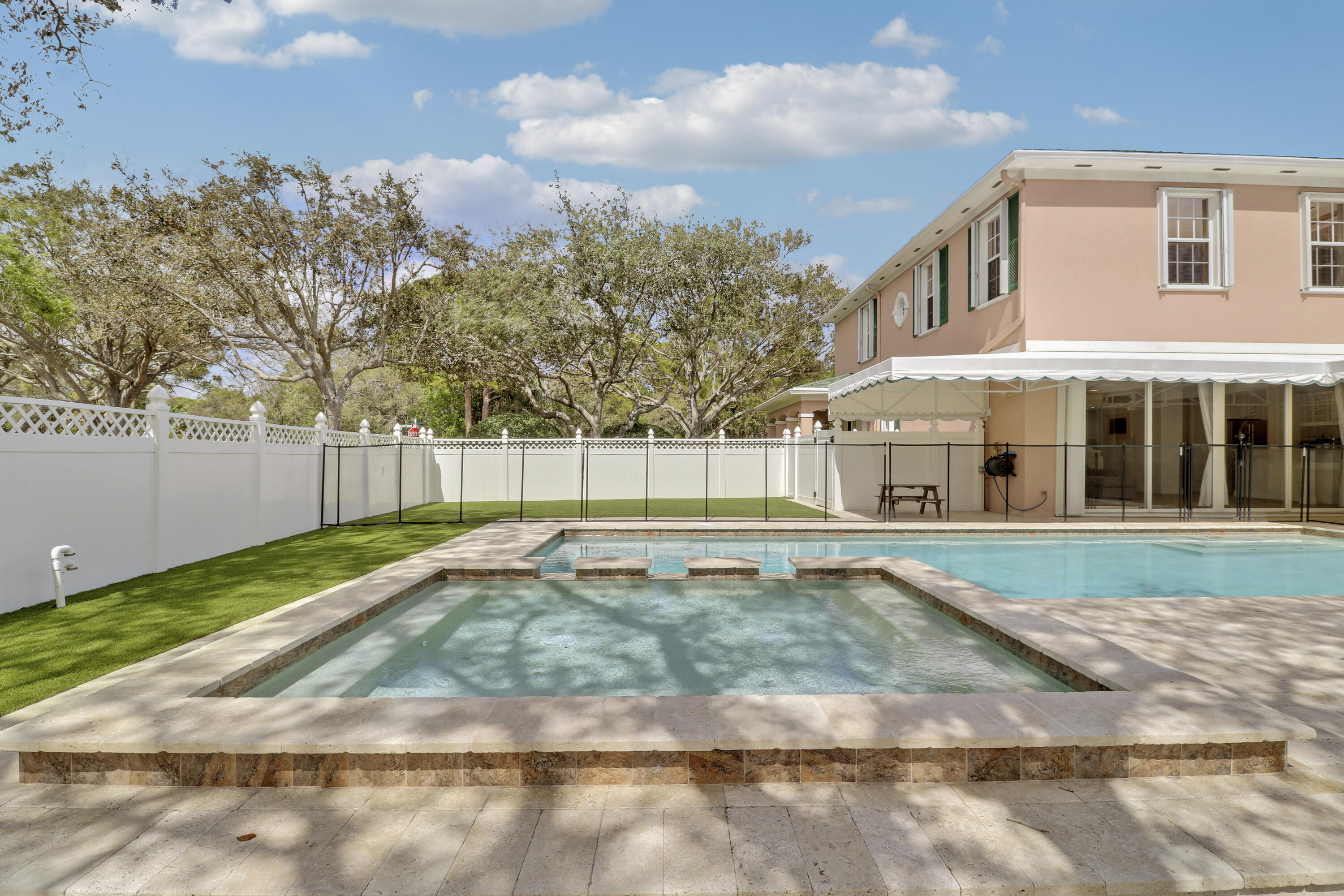 136 Newcastle Jupiter, FL 33458