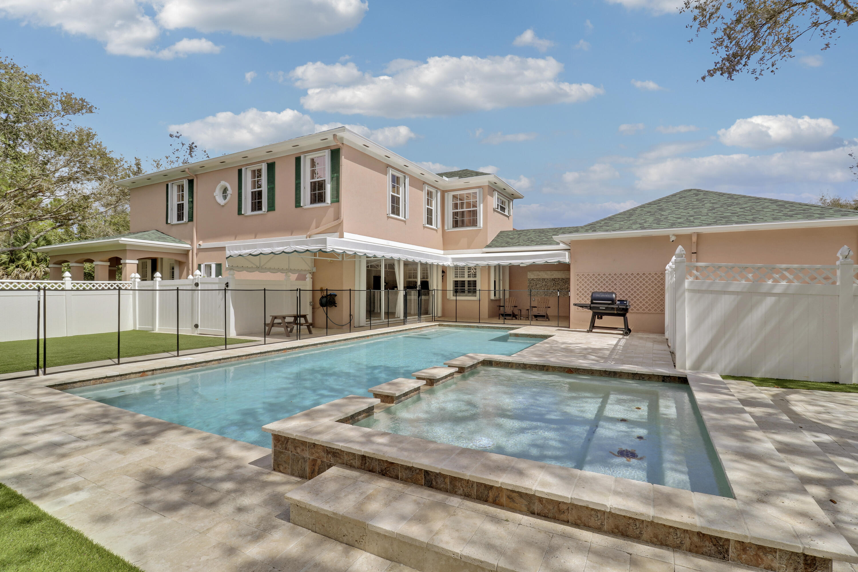 136 Newcastle Jupiter, FL 33458