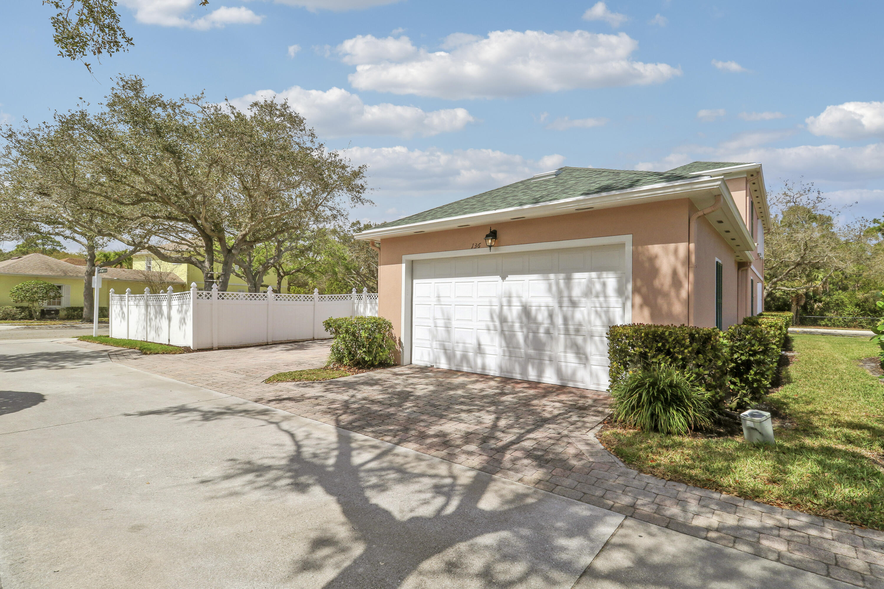 136 Newcastle Jupiter, FL 33458