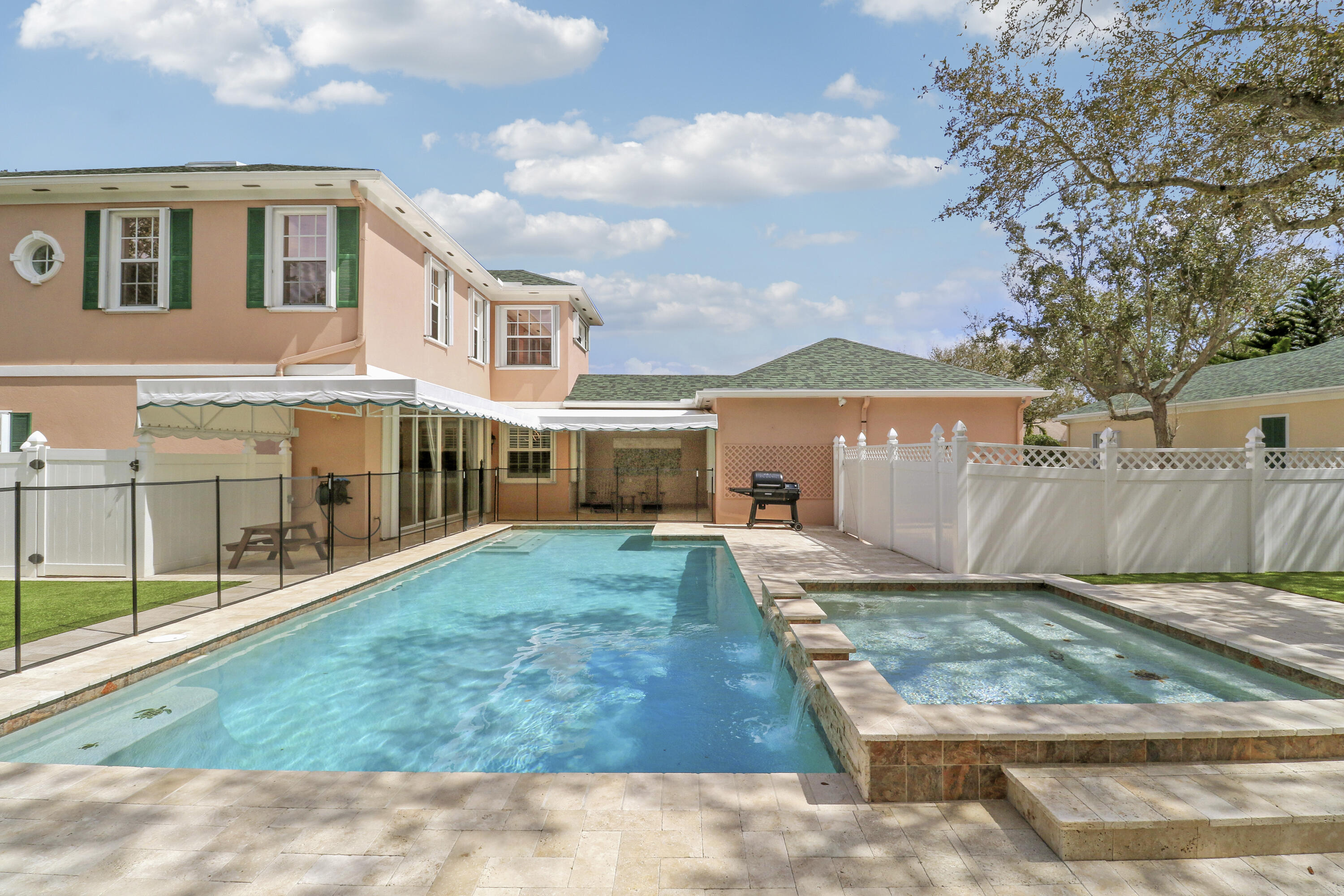 136 Newcastle Jupiter, FL 33458