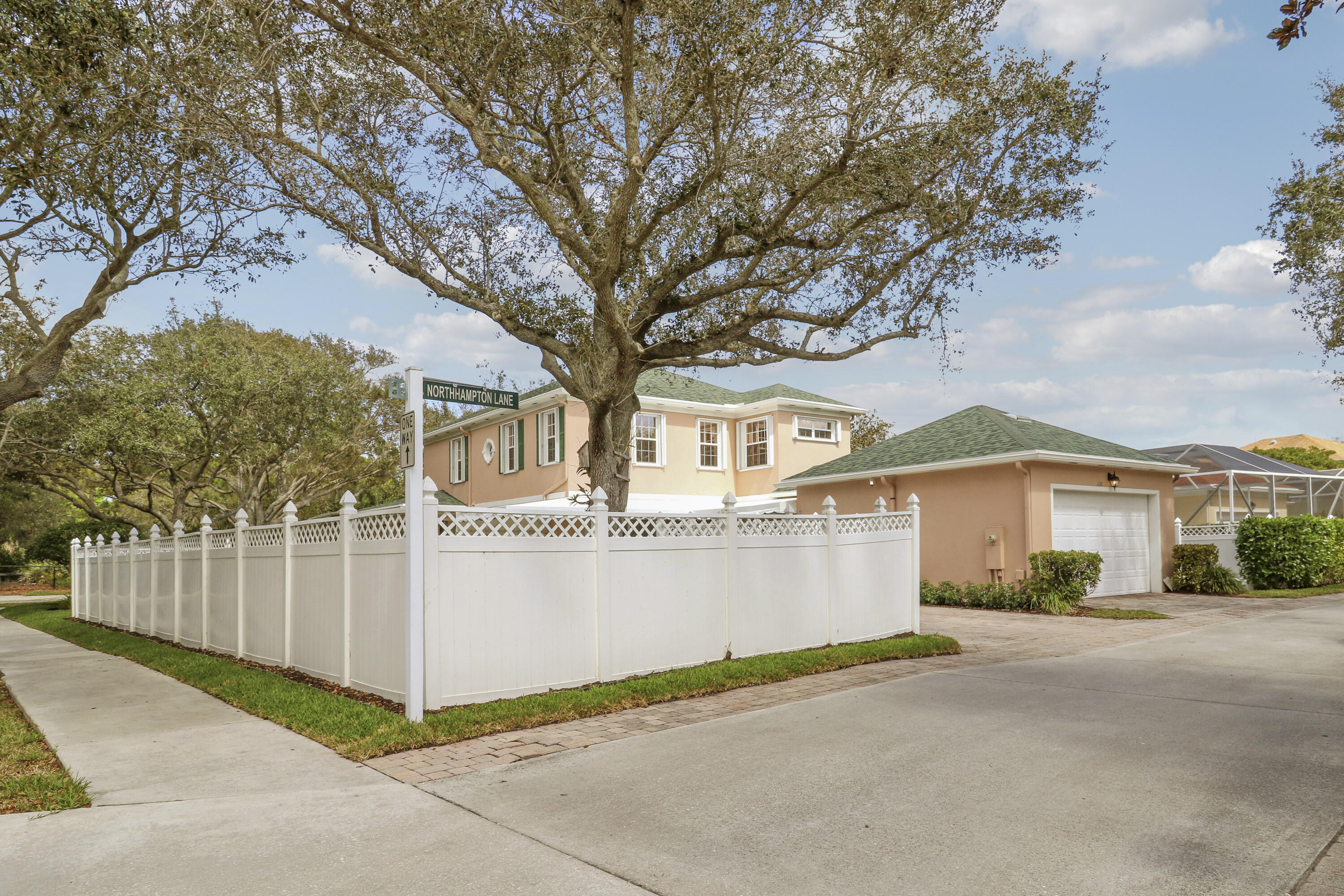 136 Newcastle Jupiter, FL 33458