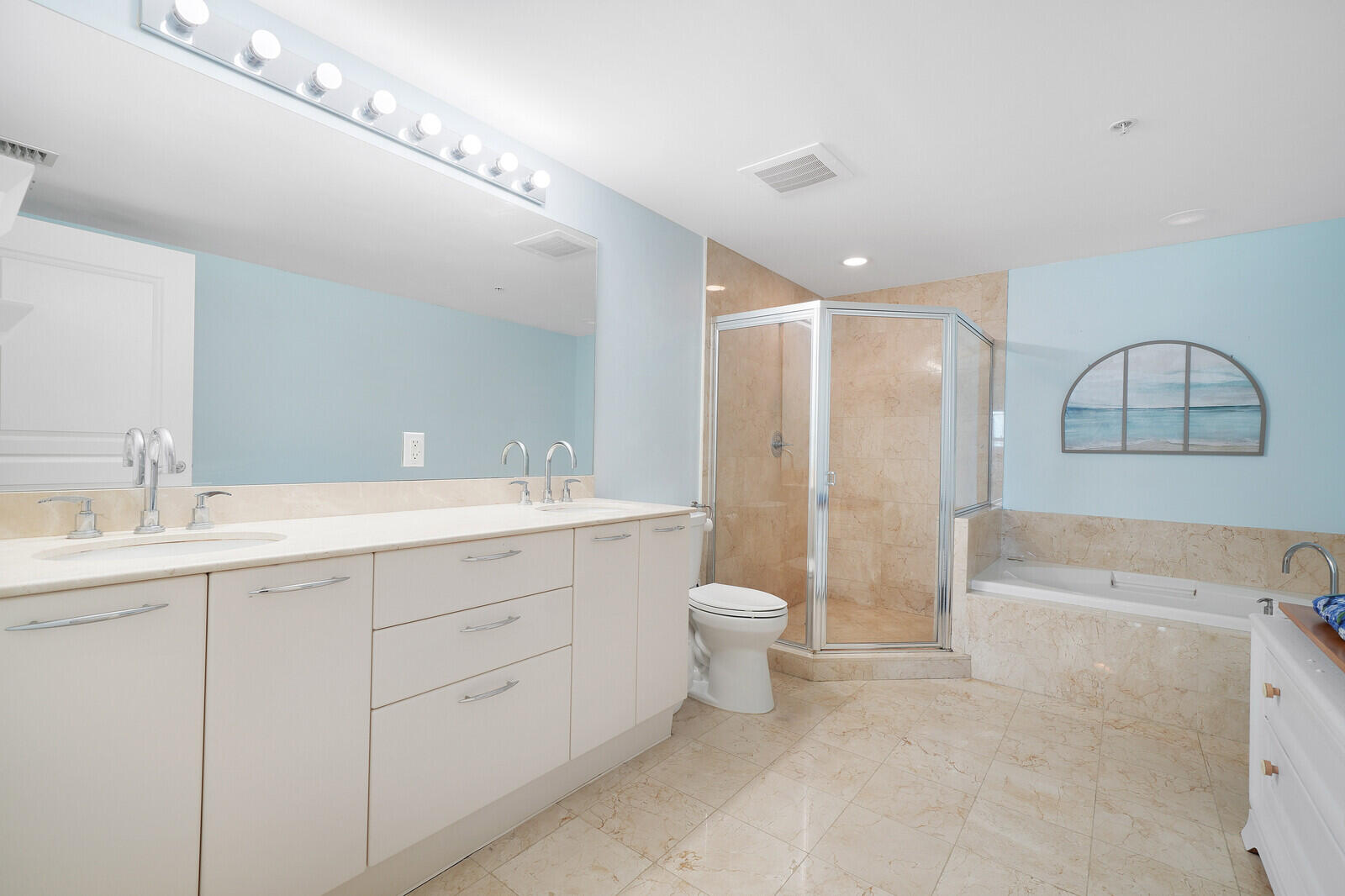 350 SE 2nd #860 Fort Lauderdale, FL 33301