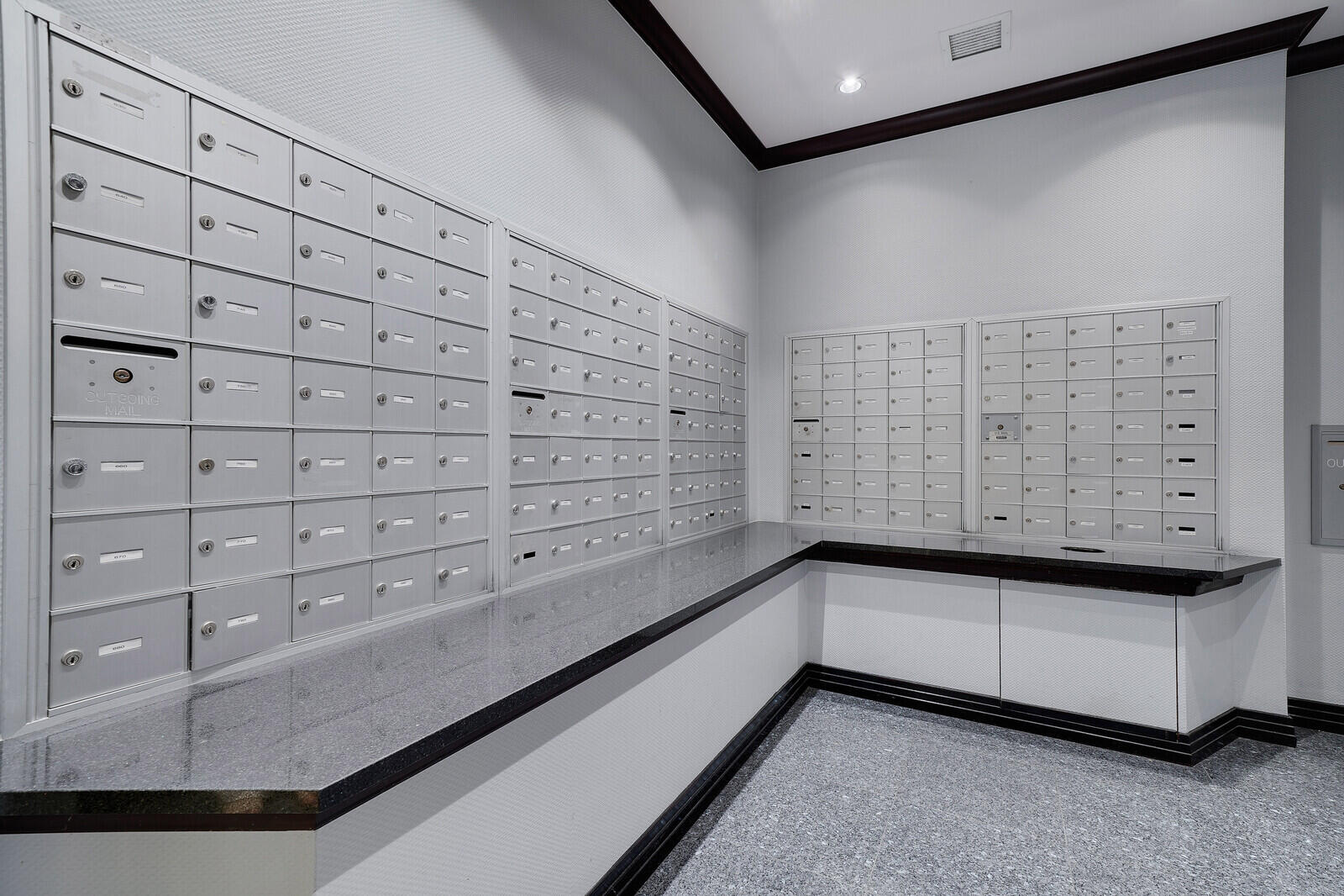 350 SE 2nd #860 Fort Lauderdale, FL 33301