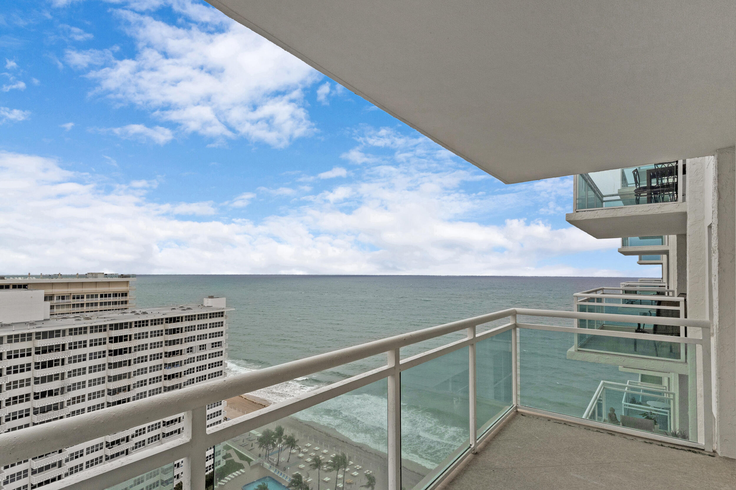3900 Galt Ocean #2114