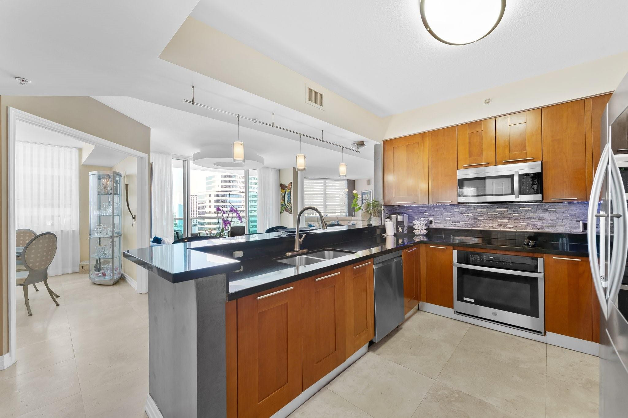 350 SE 2nd #1870 Fort Lauderdale, FL 33301
