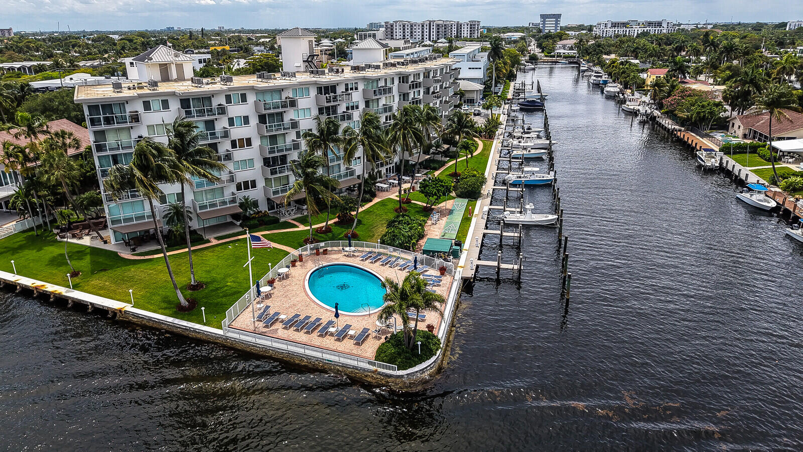 140 NE 28th #502 Pompano Beach, FL 33062