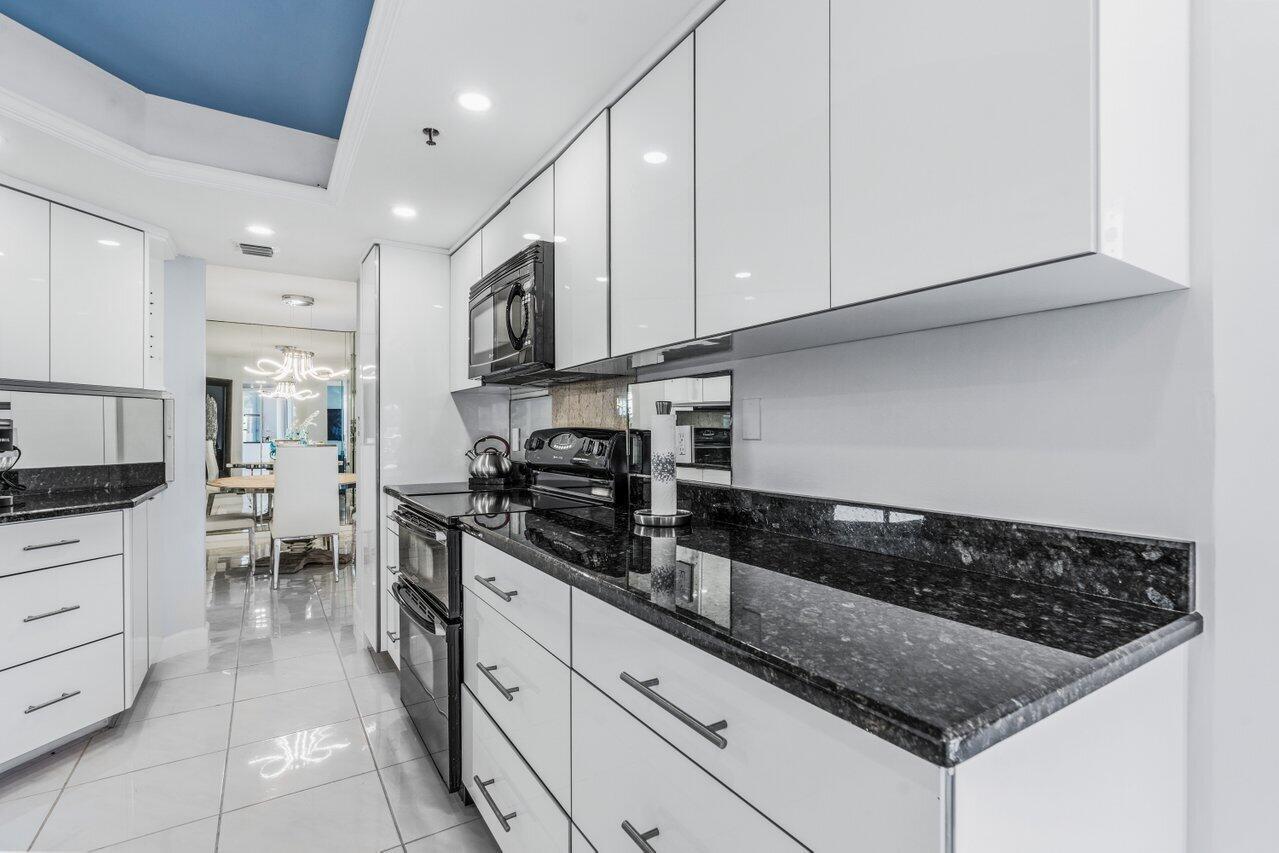 5200 N Ocean #102 Singer Island, FL 33404
