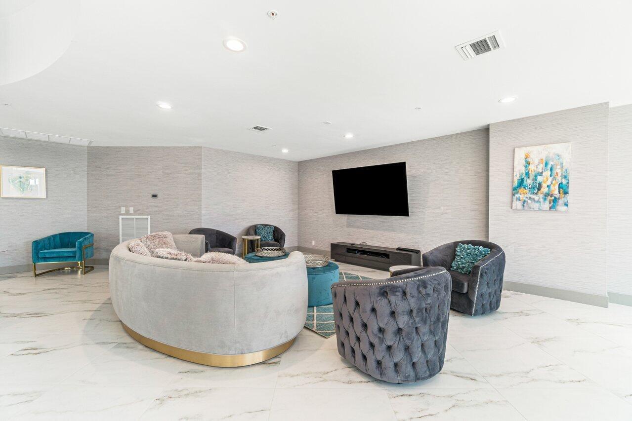 5200 N Ocean #102 Singer Island, FL 33404