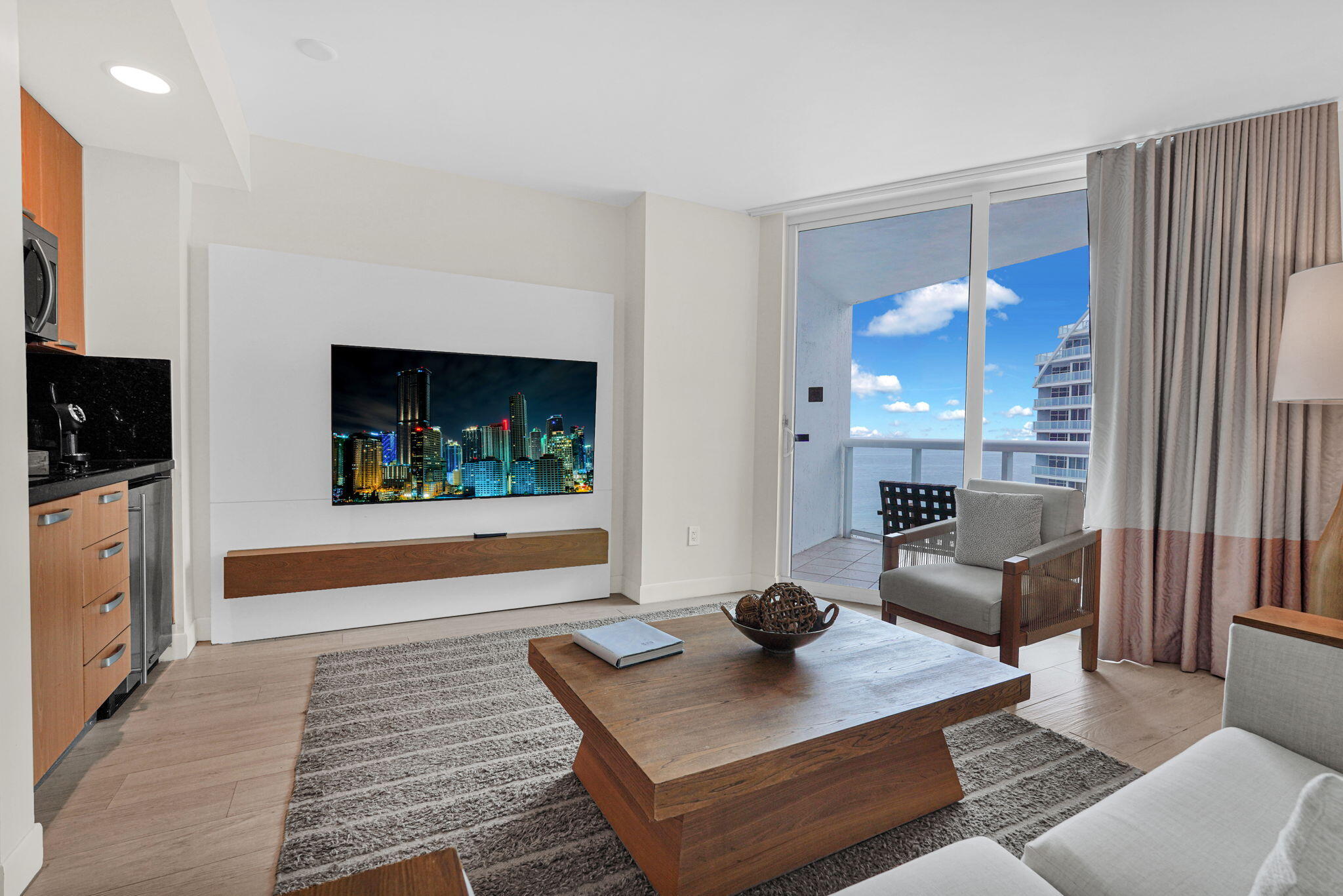 505 N Fort Lauderdale Bch #1403