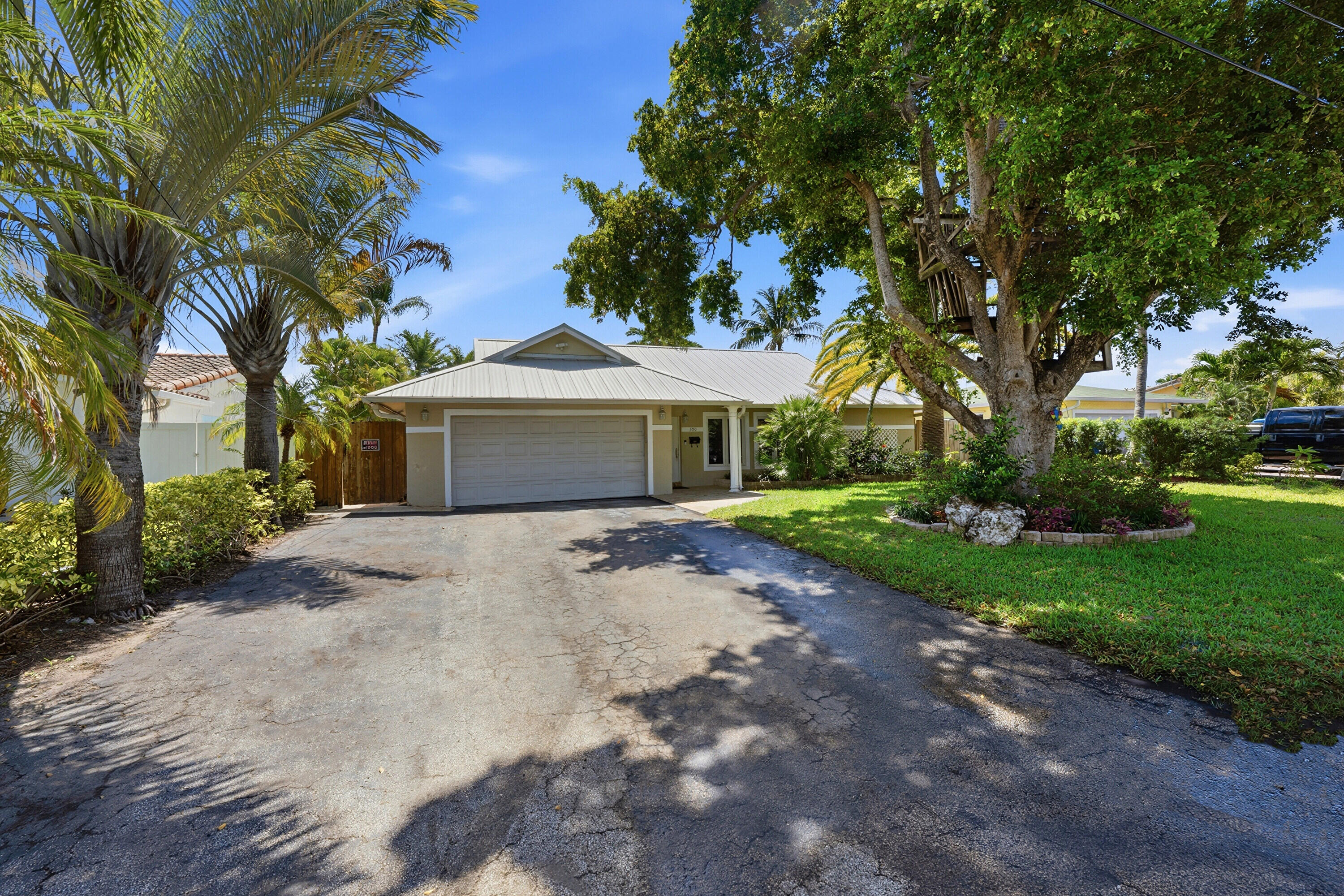 390 SE 12th Pompano Beach, FL 33060