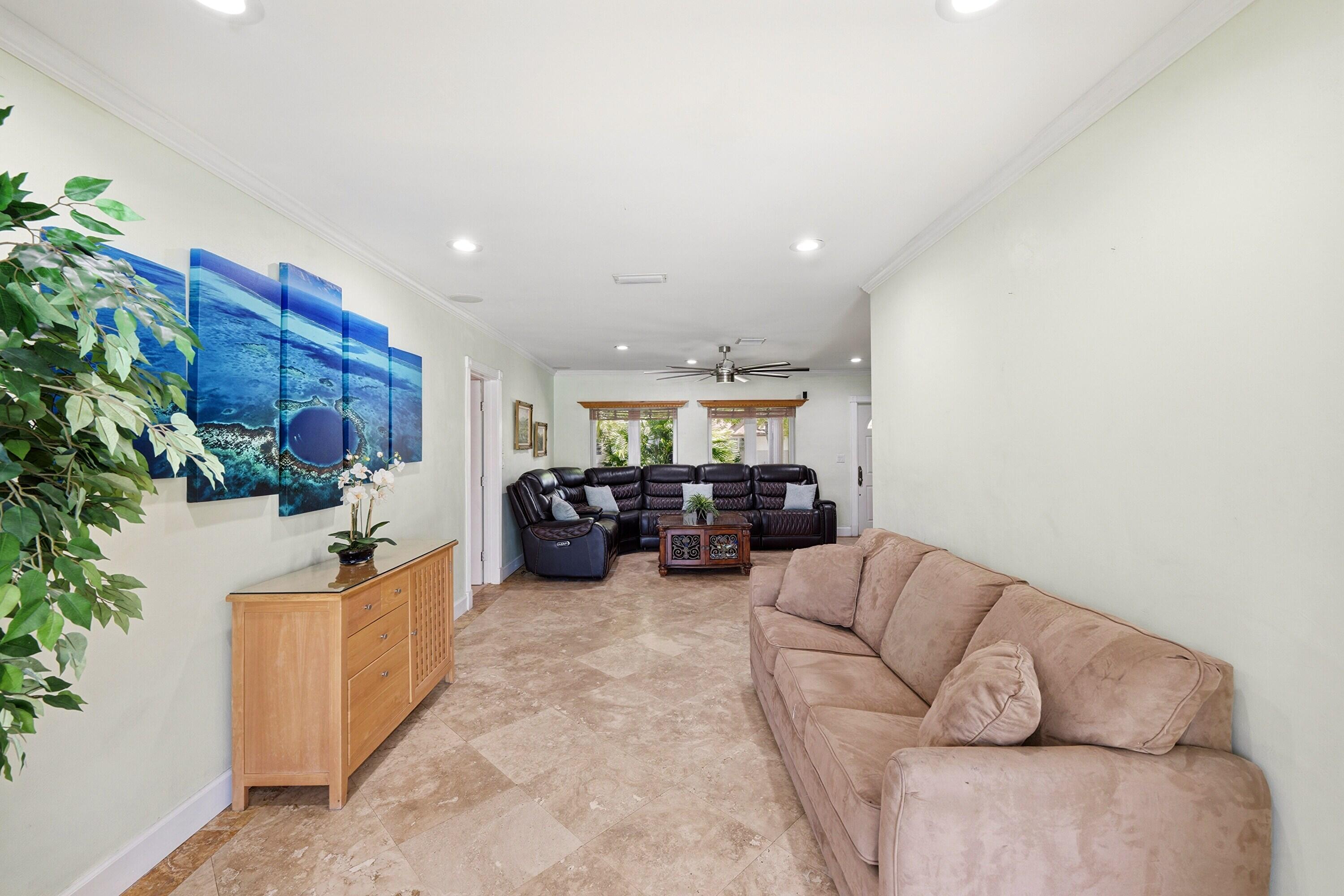 390 SE 12th Pompano Beach, FL 33060