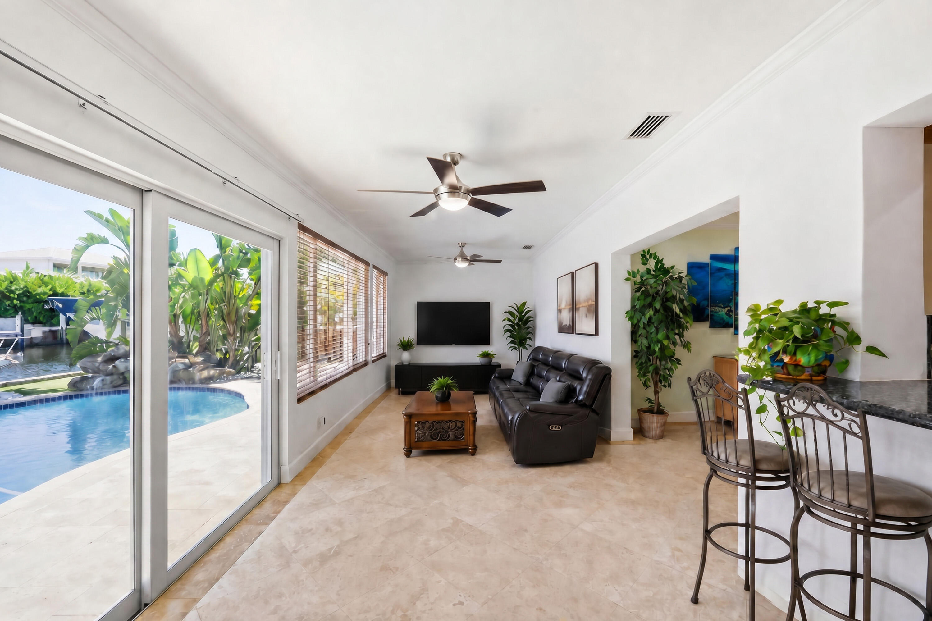 390 SE 12th Pompano Beach, FL 33060