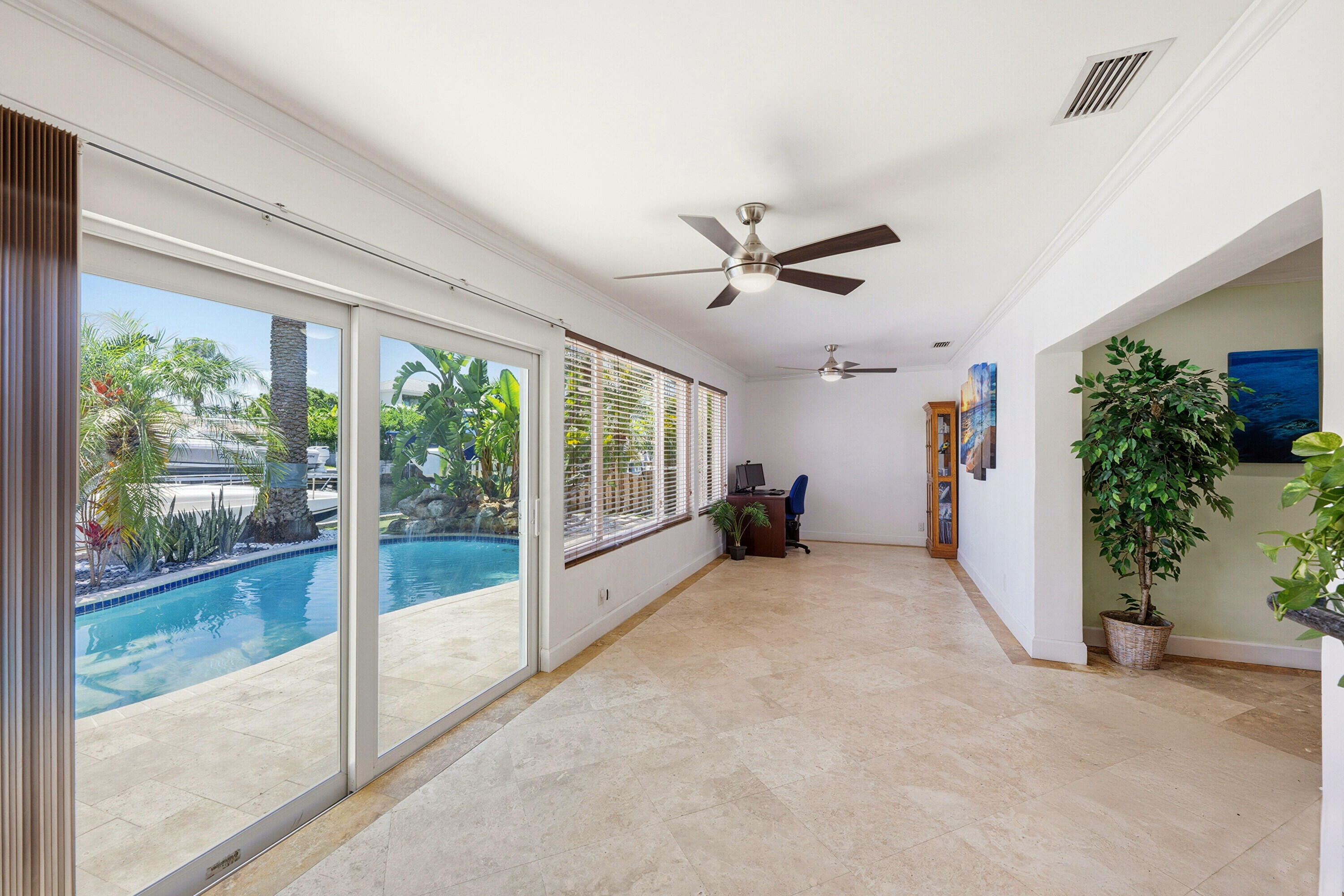390 SE 12th Pompano Beach, FL 33060