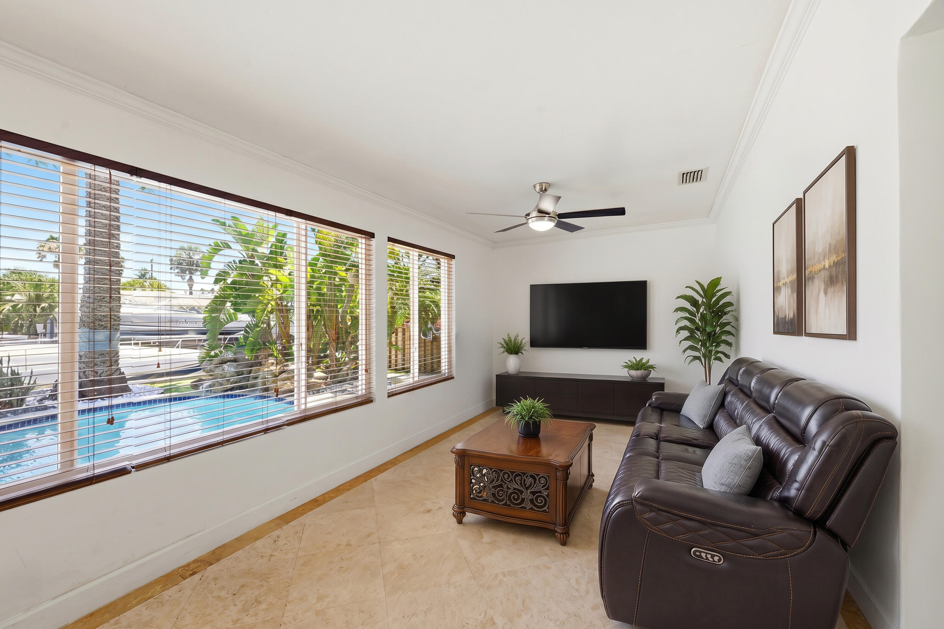 390 SE 12th Pompano Beach, FL 33060
