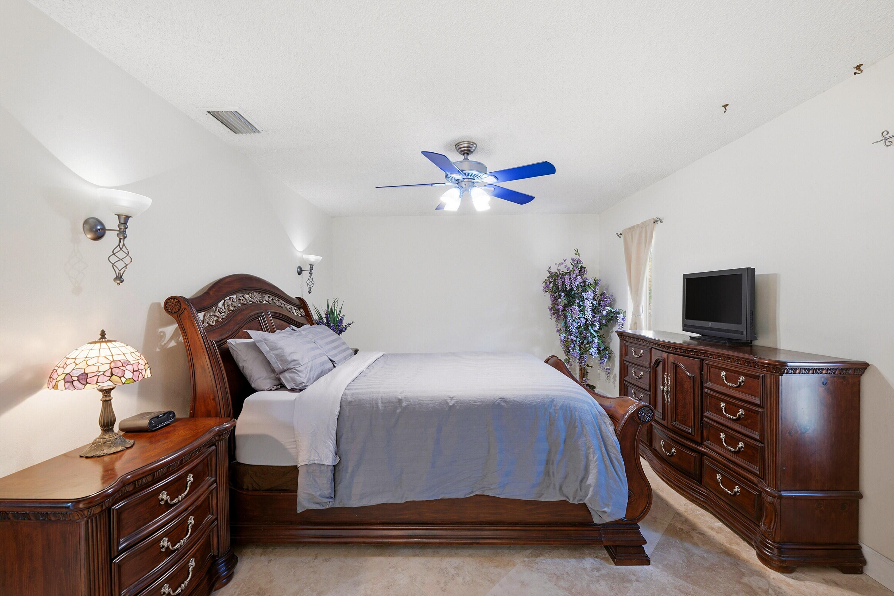390 SE 12th Pompano Beach, FL 33060