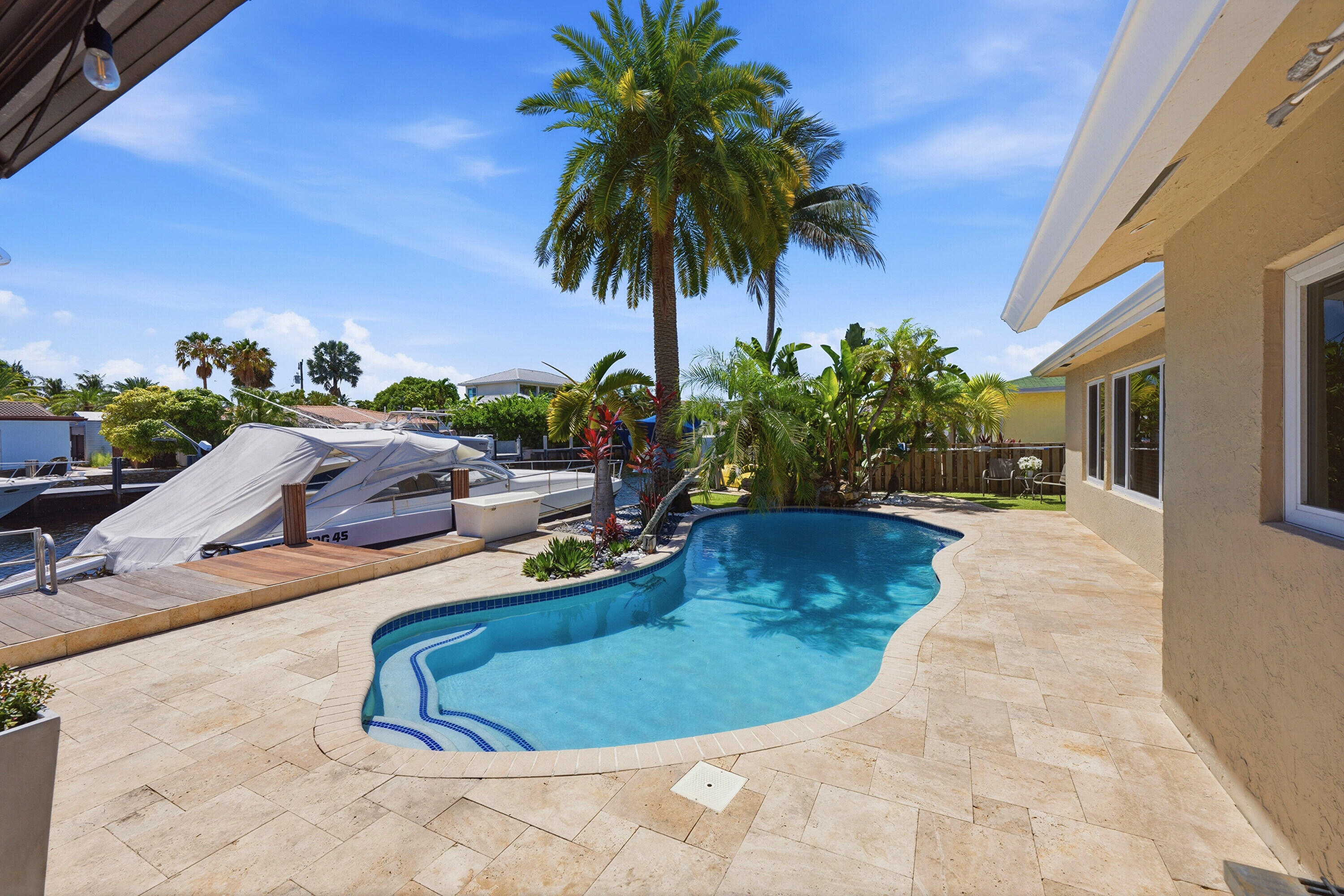 390 SE 12th Pompano Beach, FL 33060