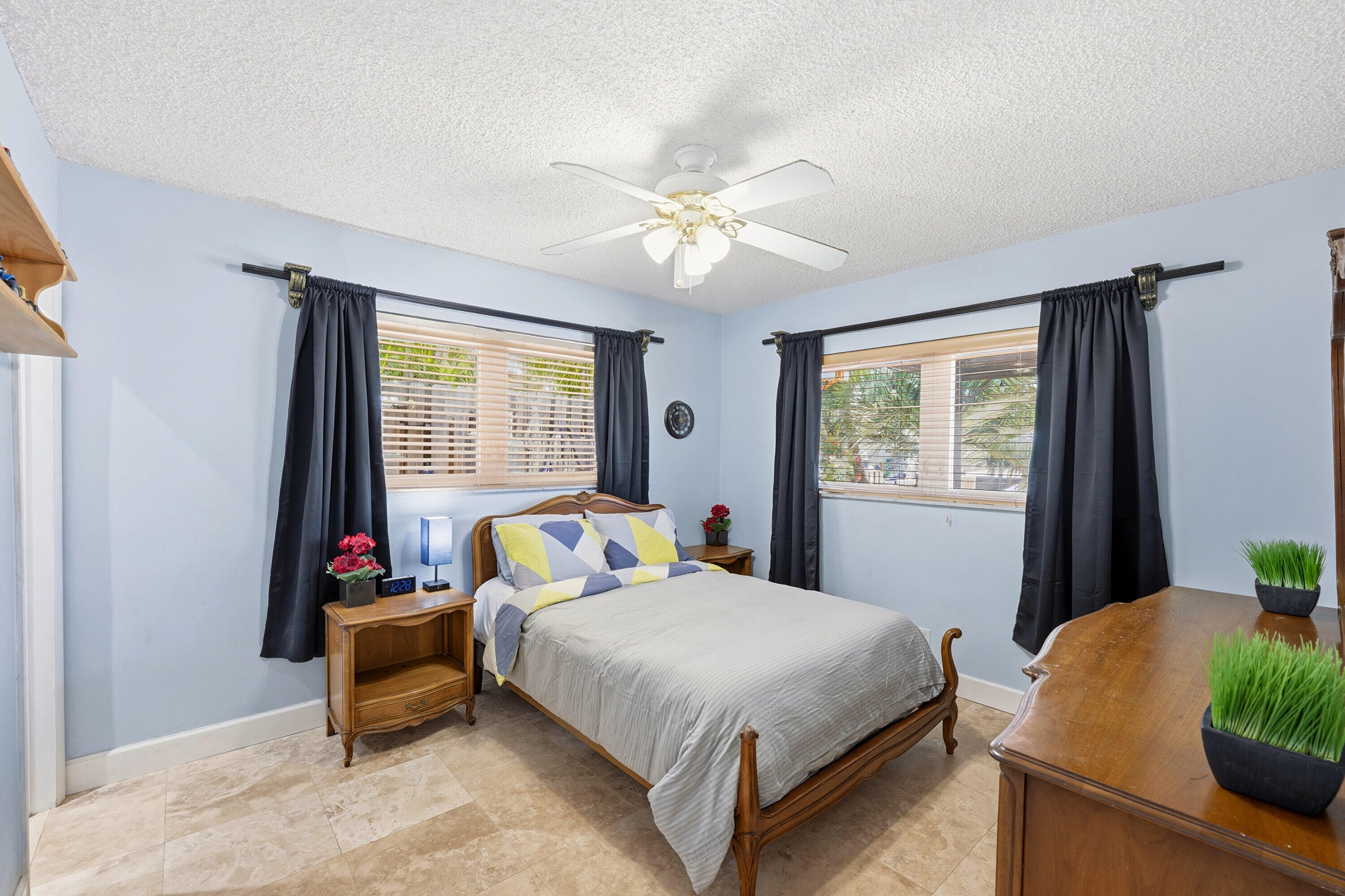 390 SE 12th Pompano Beach, FL 33060