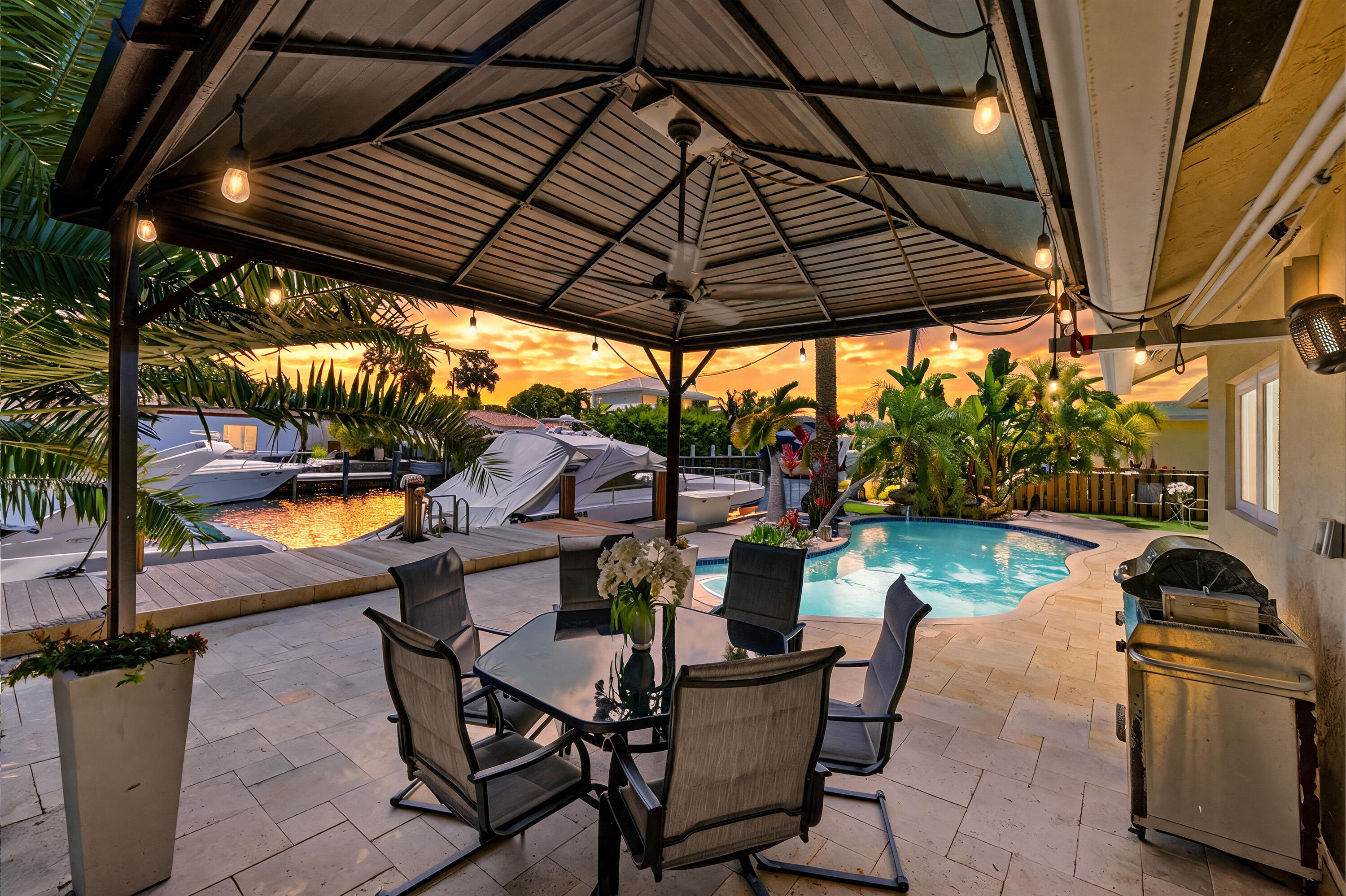 390 SE 12th Pompano Beach, FL 33060