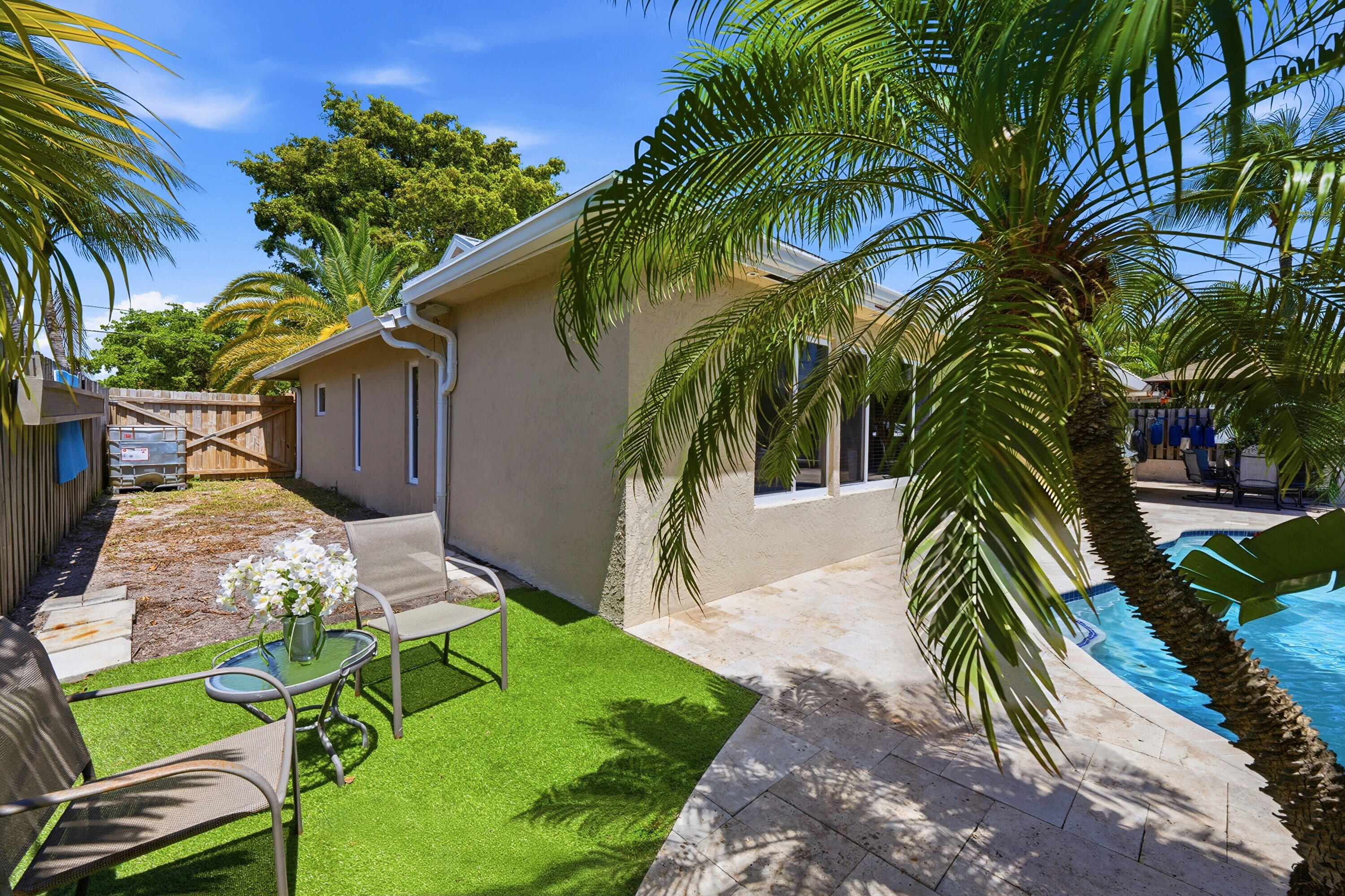 390 SE 12th Pompano Beach, FL 33060