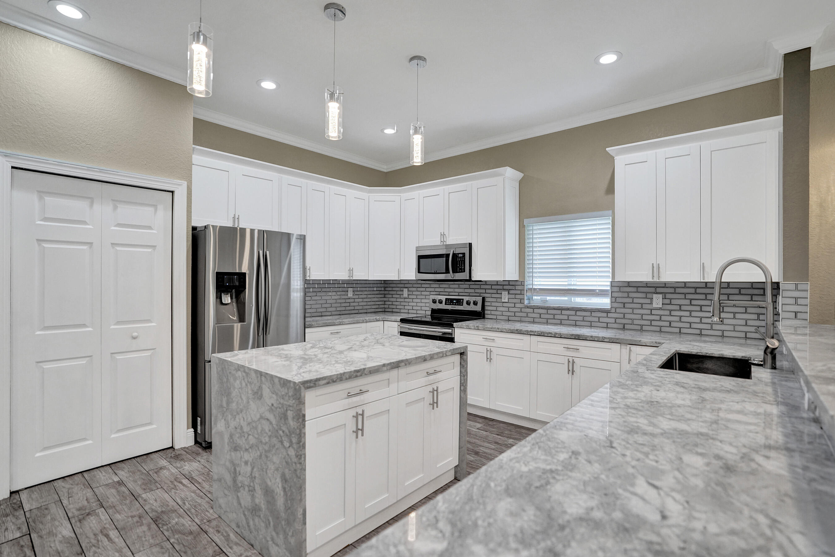 434 NW 21st Pompano Beach, FL 33069