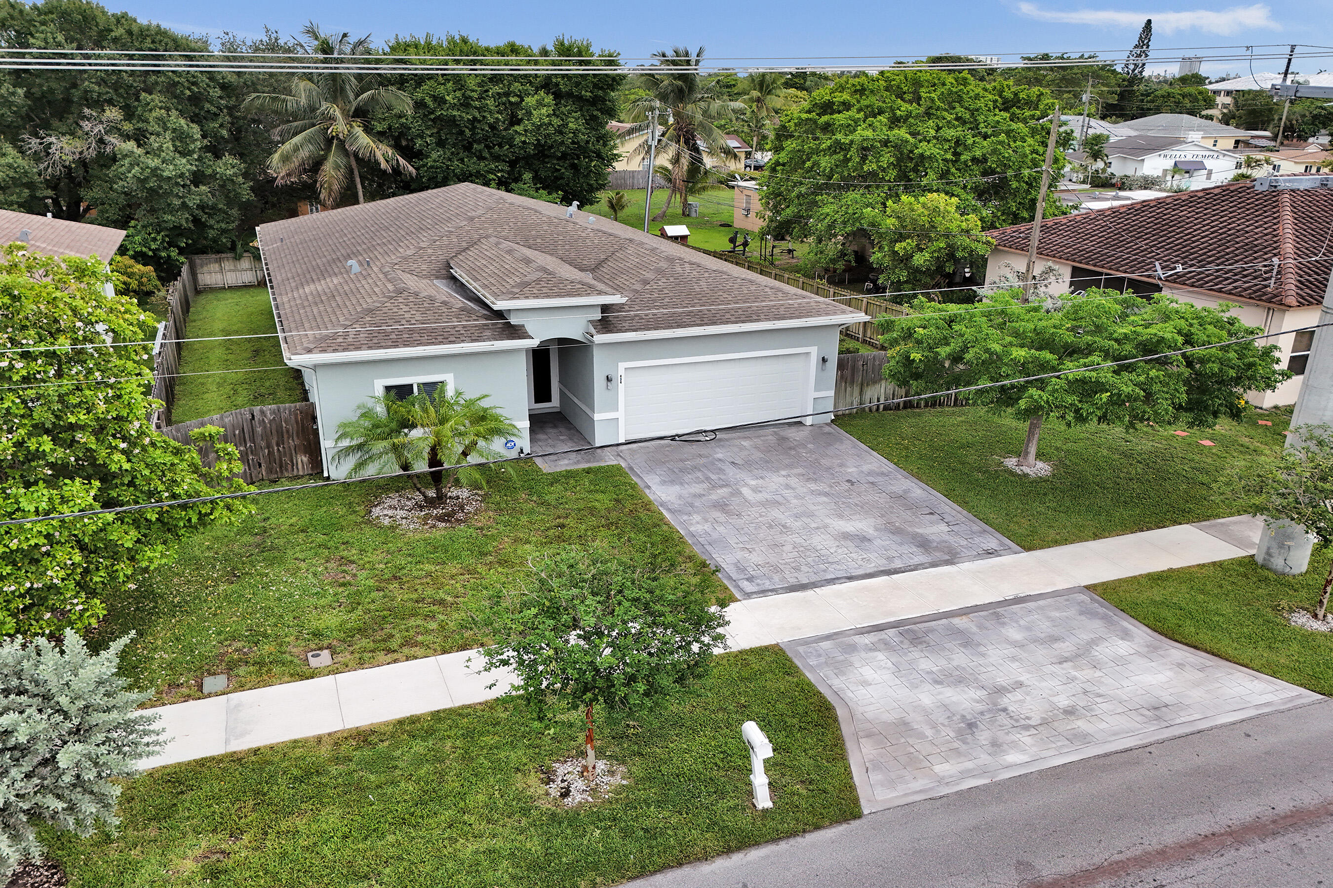 434 NW 21st Pompano Beach, FL 33069