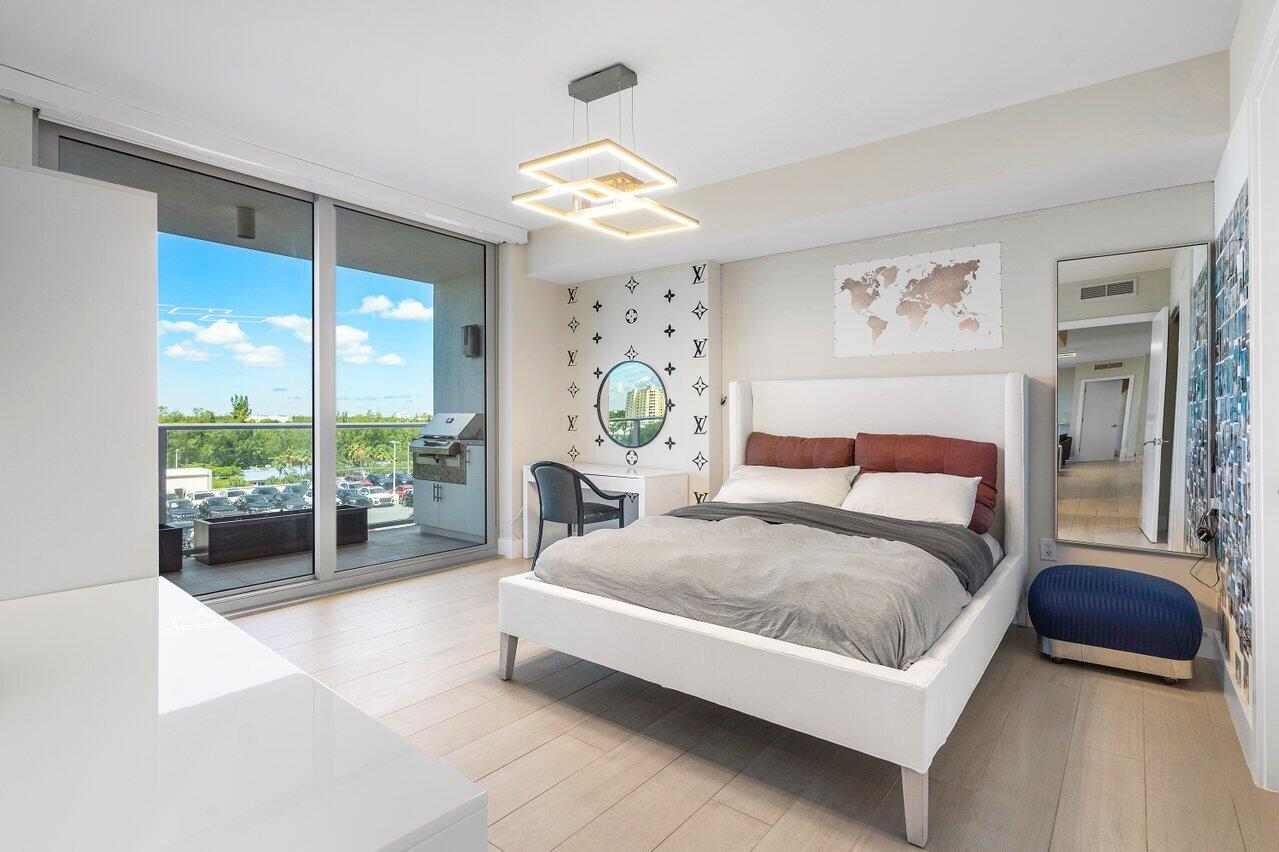 1180 N Federal #707 Fort Lauderdale, FL 33304