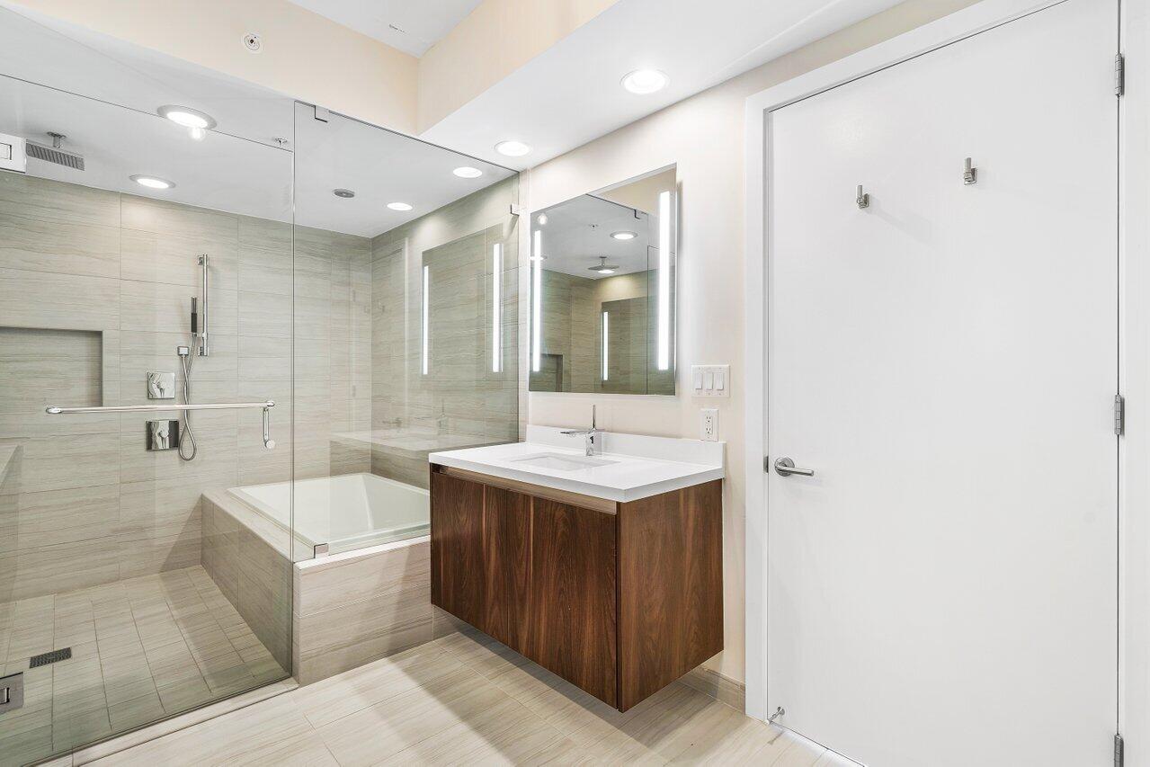 1180 N Federal #707 Fort Lauderdale, FL 33304