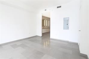 88 SW 7th #1709 Miami, FL 33130