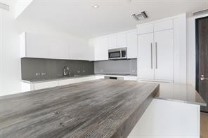 88 SW 7th #1709 Miami, FL 33130