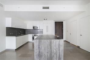 88 SW 7th #1709 Miami, FL 33130