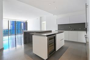 88 SW 7th #1709 Miami, FL 33130