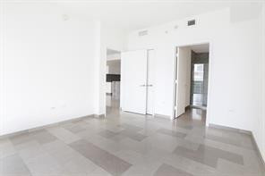 88 SW 7th #1709 Miami, FL 33130