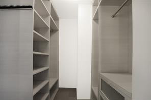88 SW 7th #1709 Miami, FL 33130