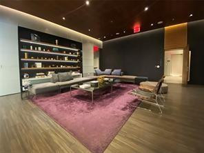 88 SW 7th #1709 Miami, FL 33130