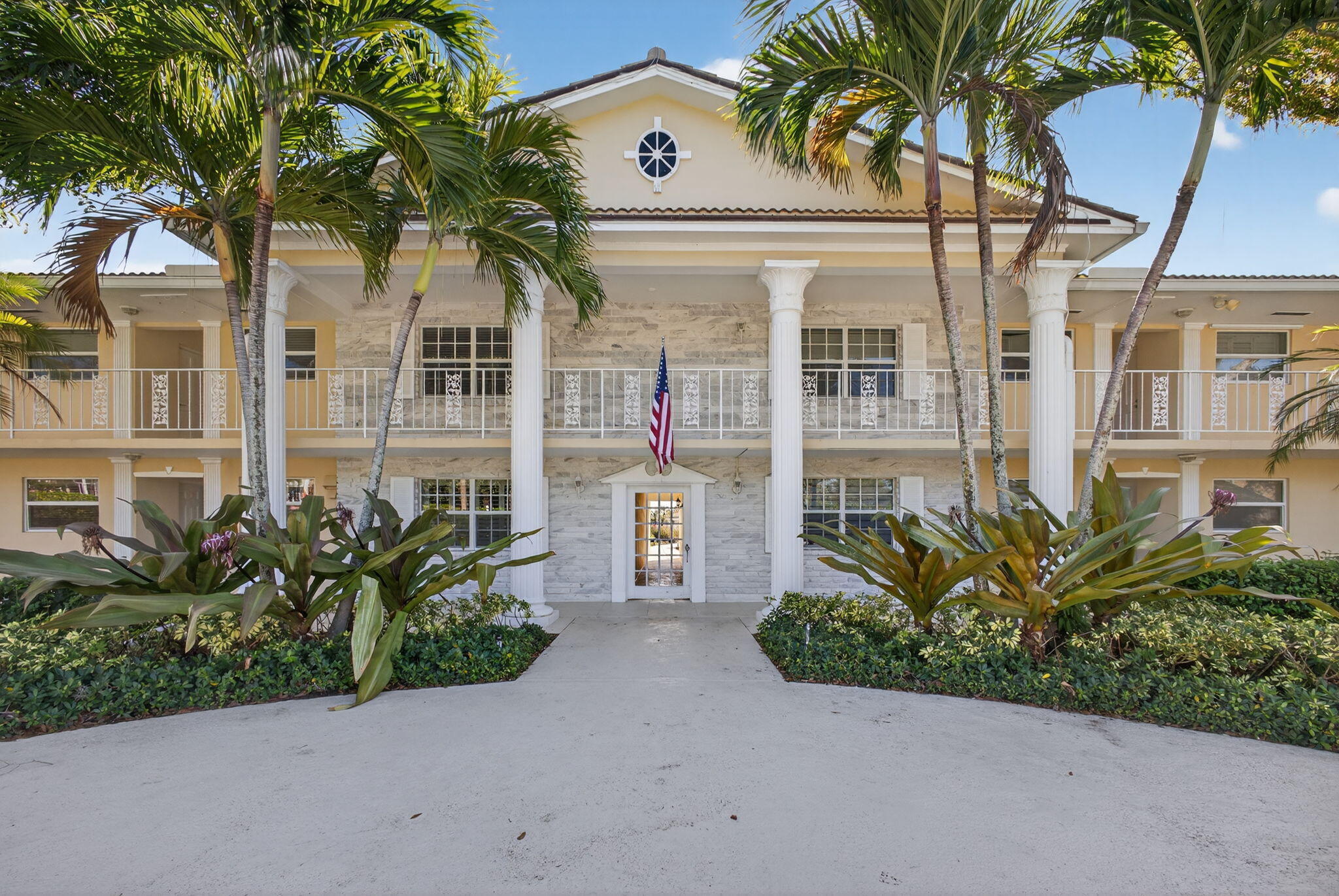 478 Tequesta Dr #204