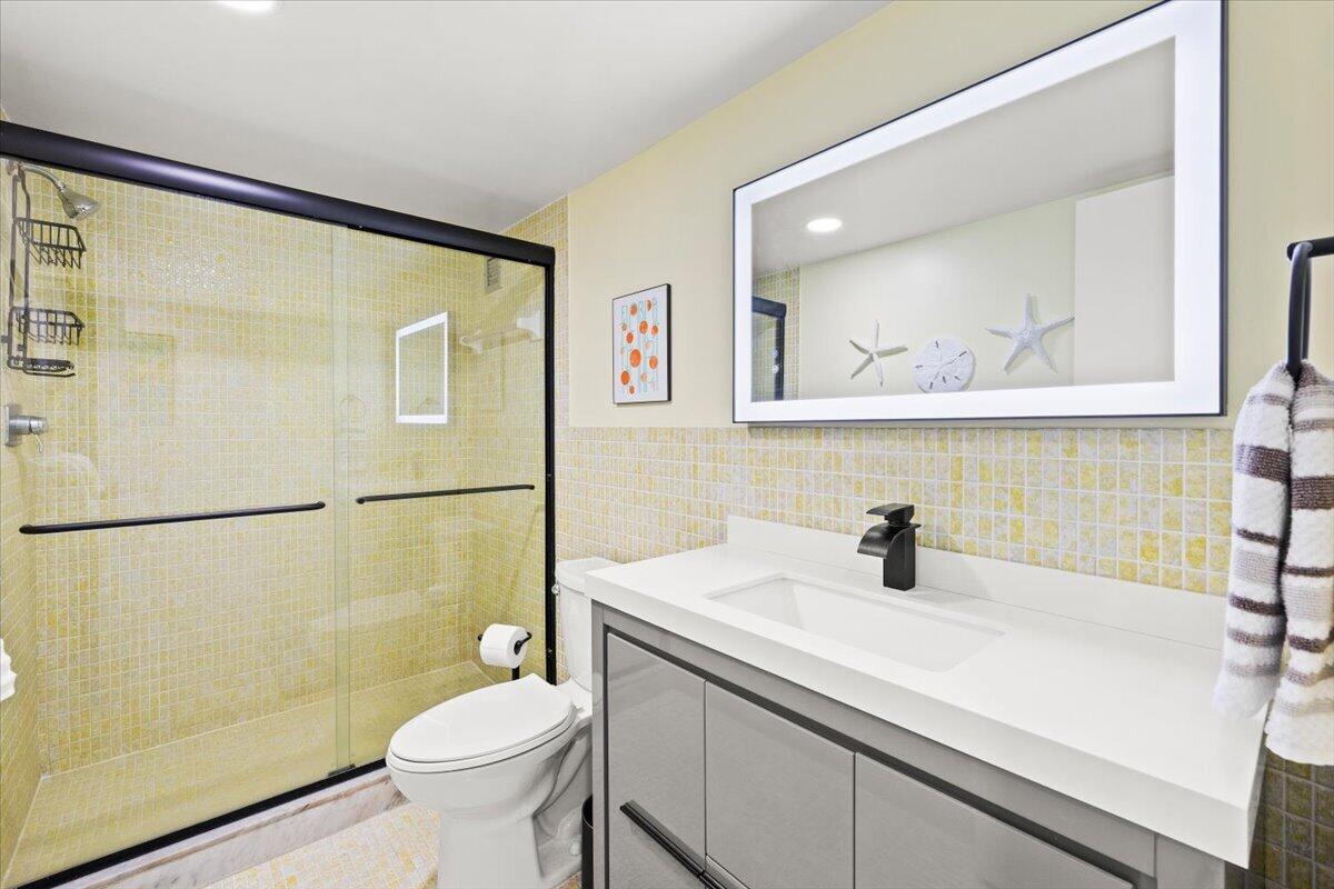 3015 N Ocean #18L Fort Lauderdale, FL 33308