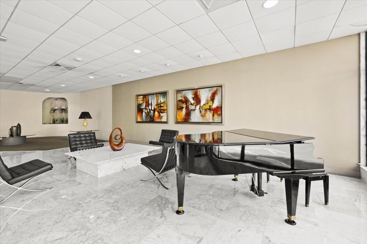 3015 N Ocean #18L Fort Lauderdale, FL 33308