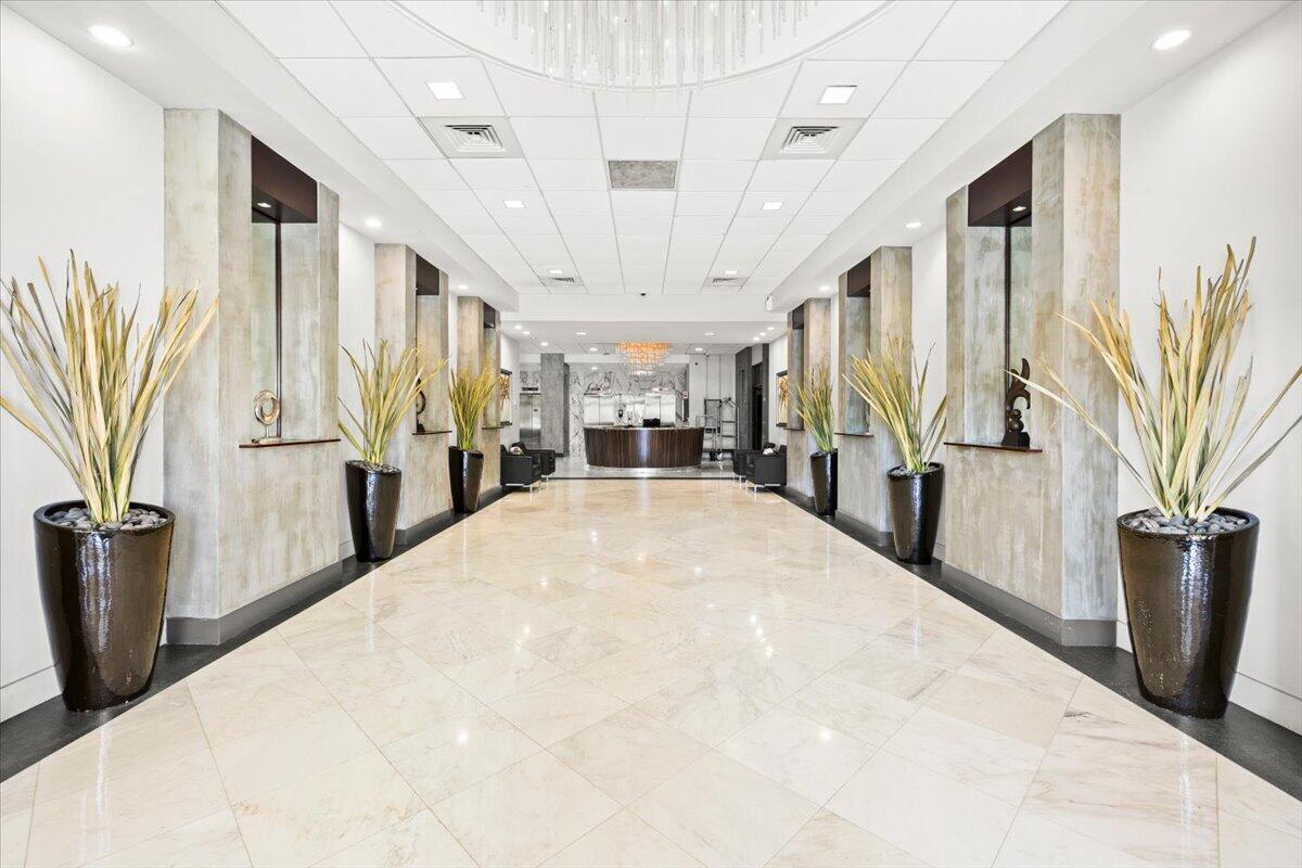 3015 N Ocean #18L Fort Lauderdale, FL 33308