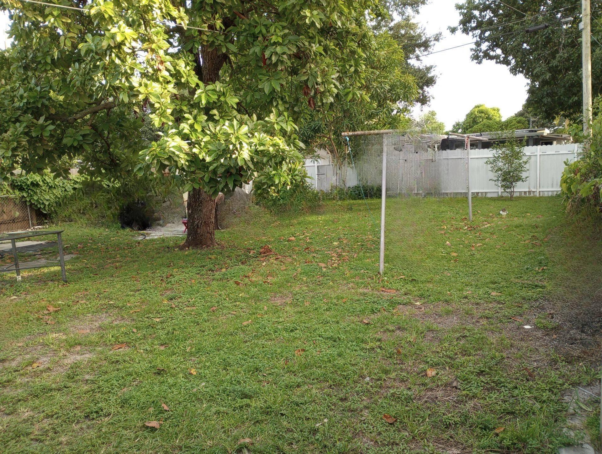 3140 NW 100th St Miami, FL 33147