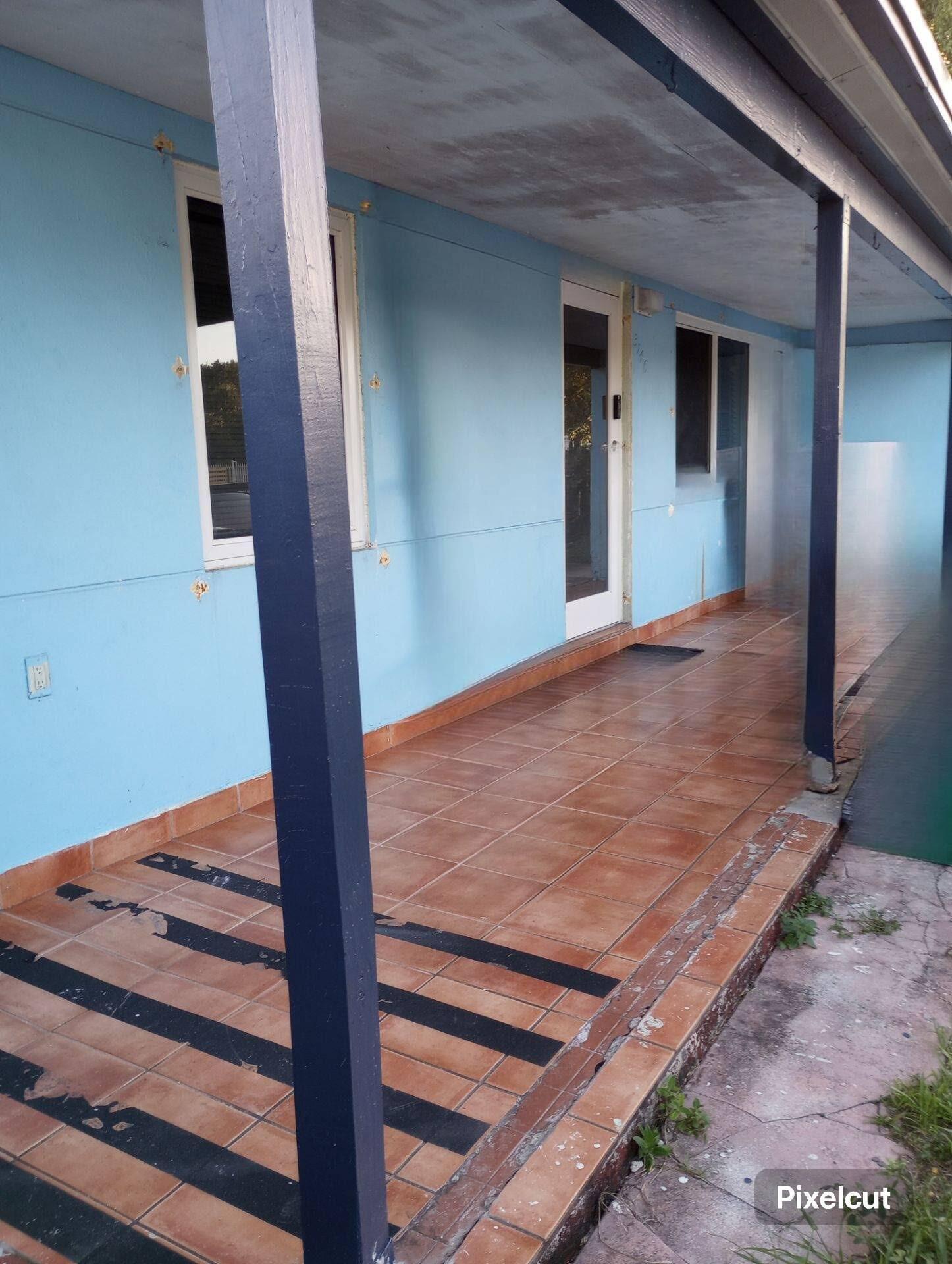 3140 NW 100th St Miami, FL 33147
