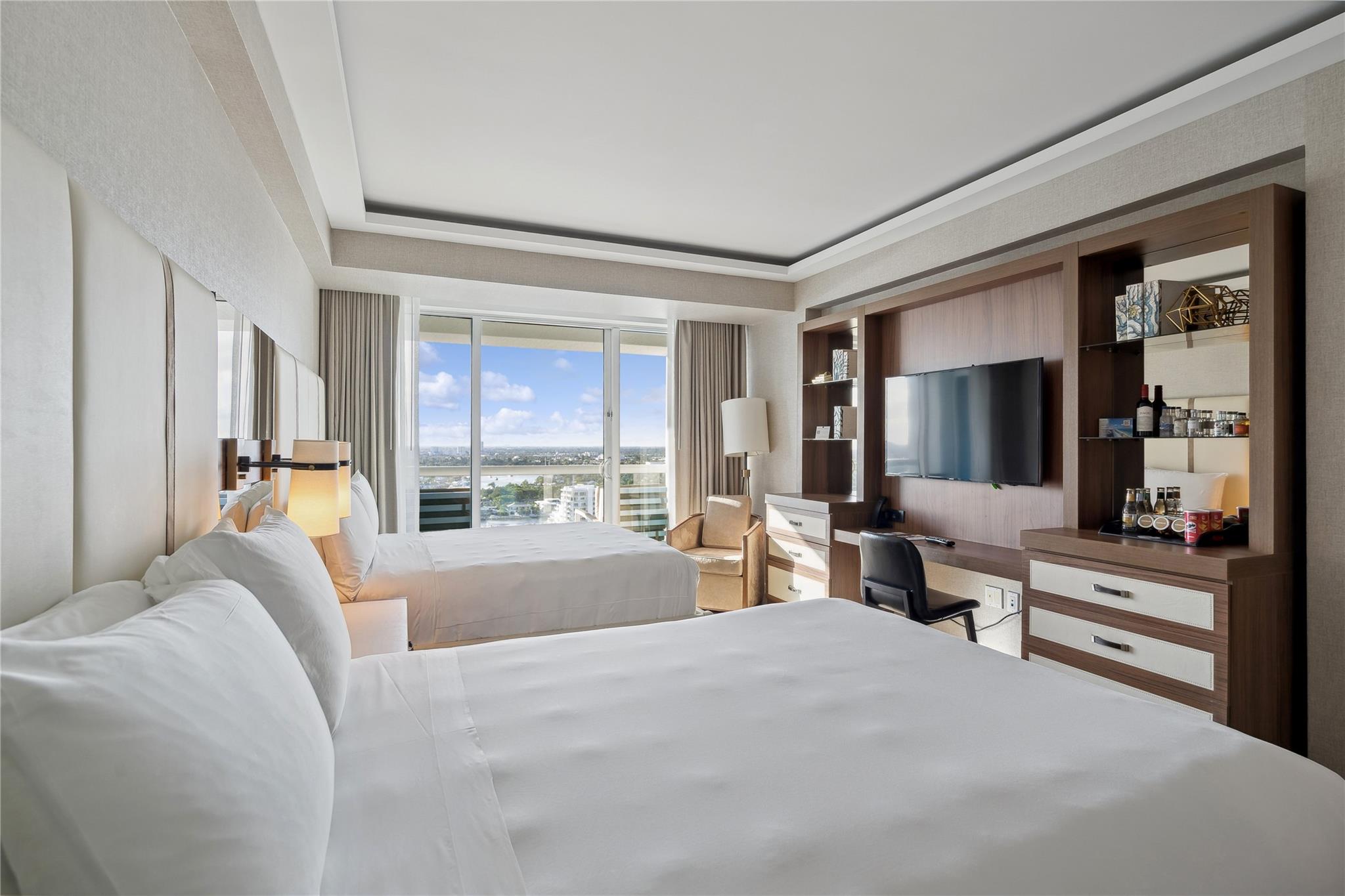 551 N Fort Lauderdale Bch Blvd #R2303 Fort Lauderdale, FL 33304