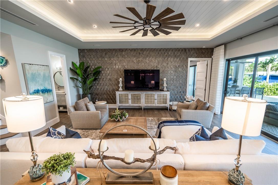 2349 NE 24th St Lighthouse Point, FL 33064