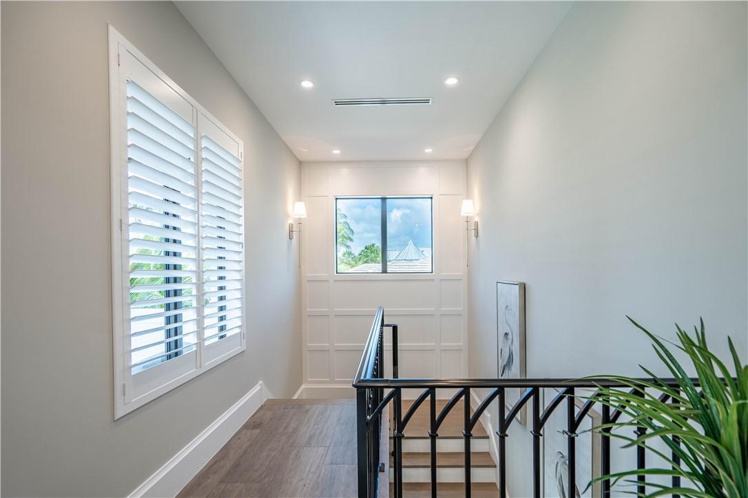 2349 NE 24th St Lighthouse Point, FL 33064