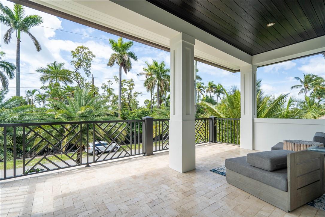 2349 NE 24th St Lighthouse Point, FL 33064