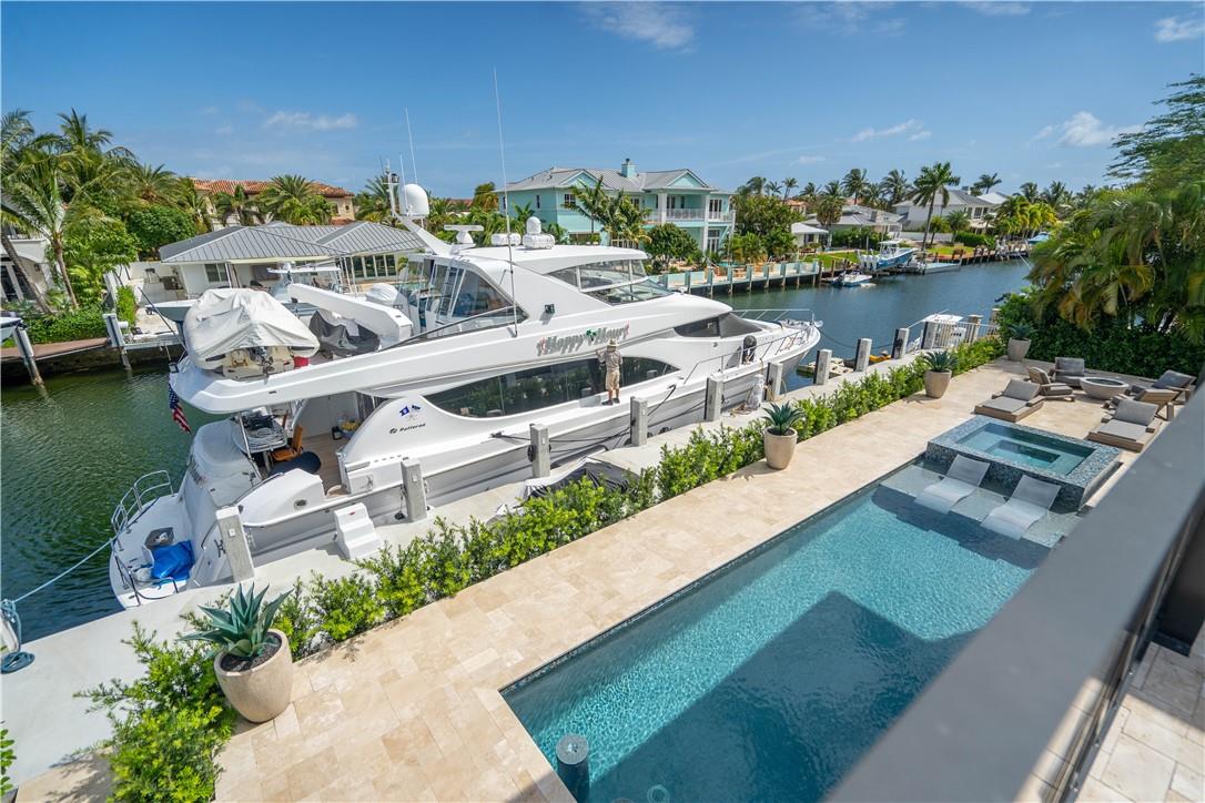 2349 NE 24th St Lighthouse Point, FL 33064