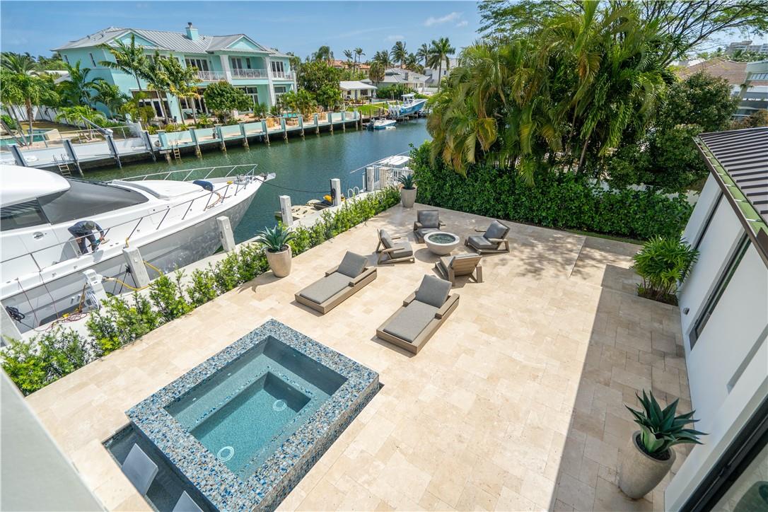 2349 NE 24th St Lighthouse Point, FL 33064