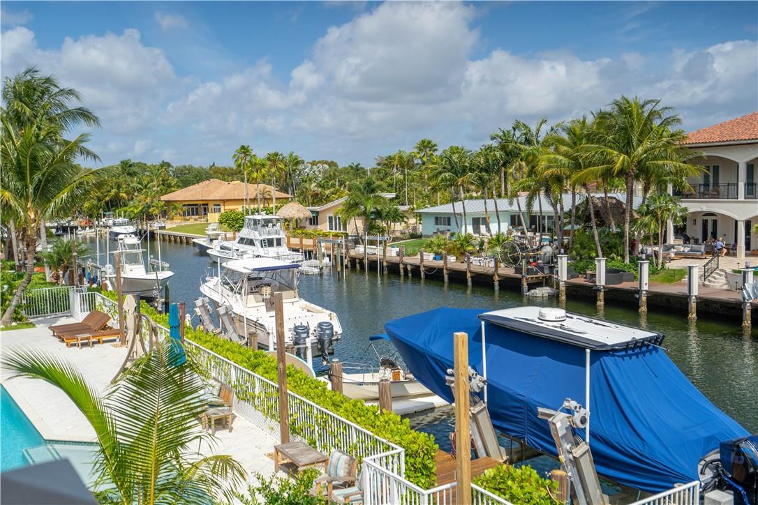 2349 NE 24th St Lighthouse Point, FL 33064